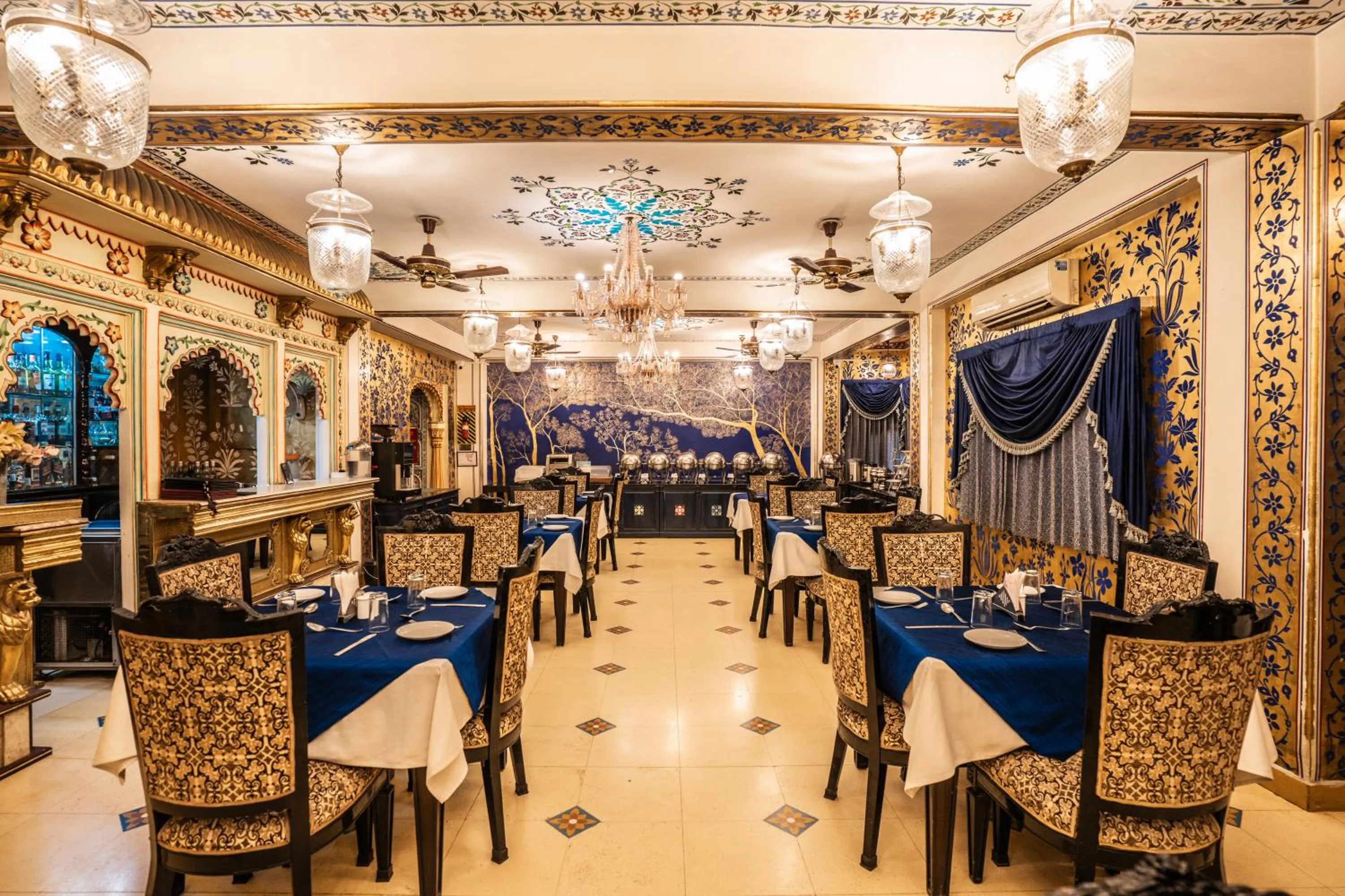 Restaurant/places to eat in Umaid Bhawan - A Heritage Style Boutique Hotel