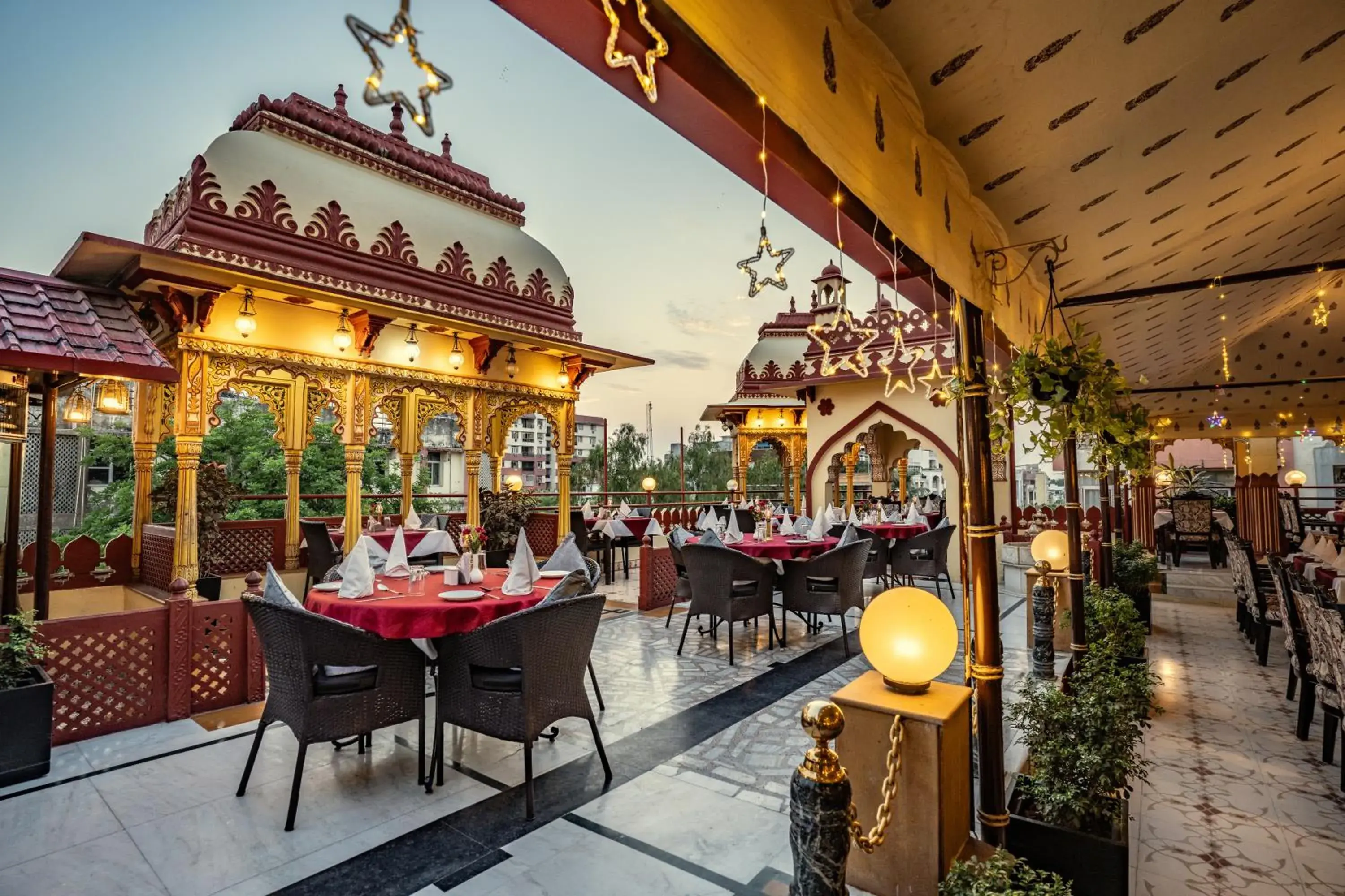 Restaurant/places to eat in Umaid Bhawan - A Heritage Style Boutique Hotel Restaurant/places to eat in Umaid Bhawan - A Heritage Style Boutique Hotel