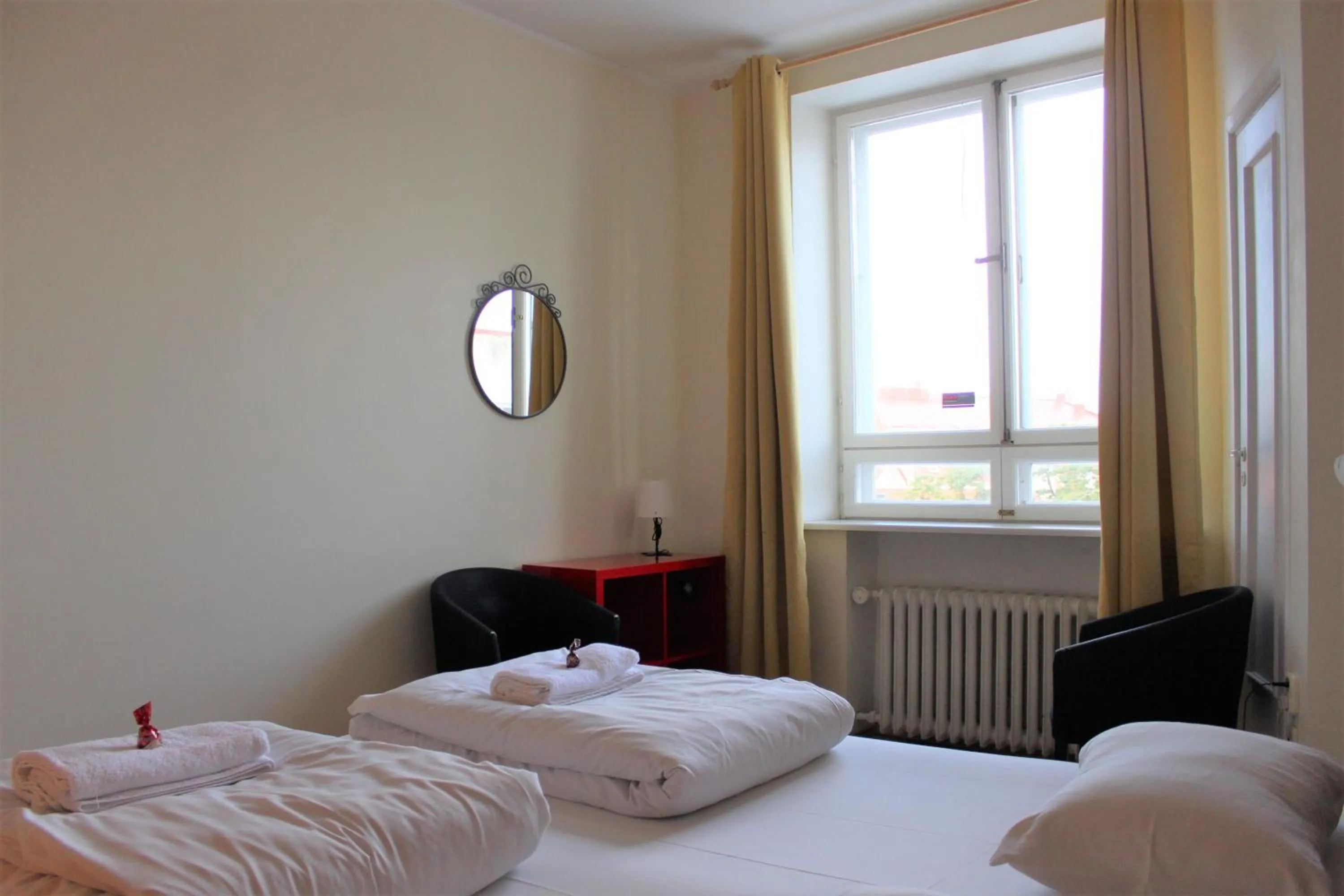 Photo of the whole room, Bed in Viru Backpackers Hostel
