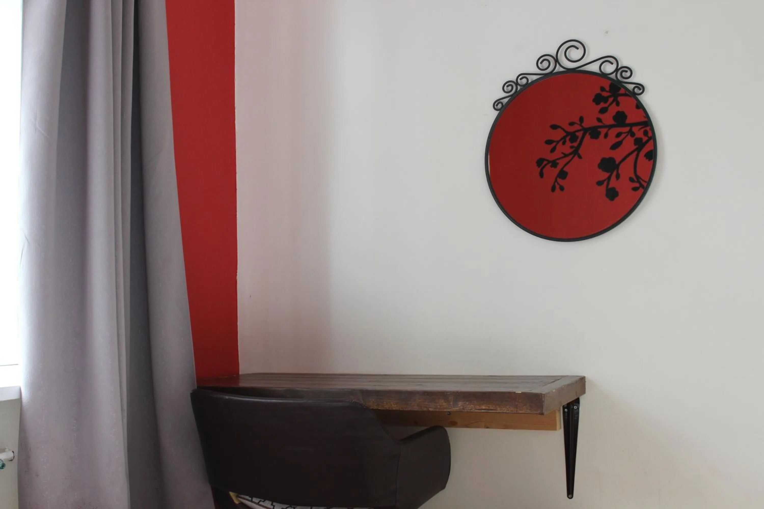 Decorative detail in Viru Backpackers Hostel