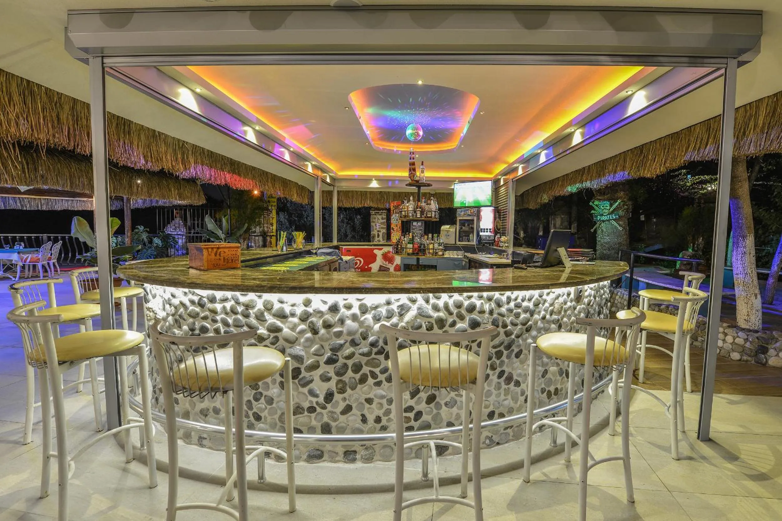 Lounge or bar in Seyir Village Hotel