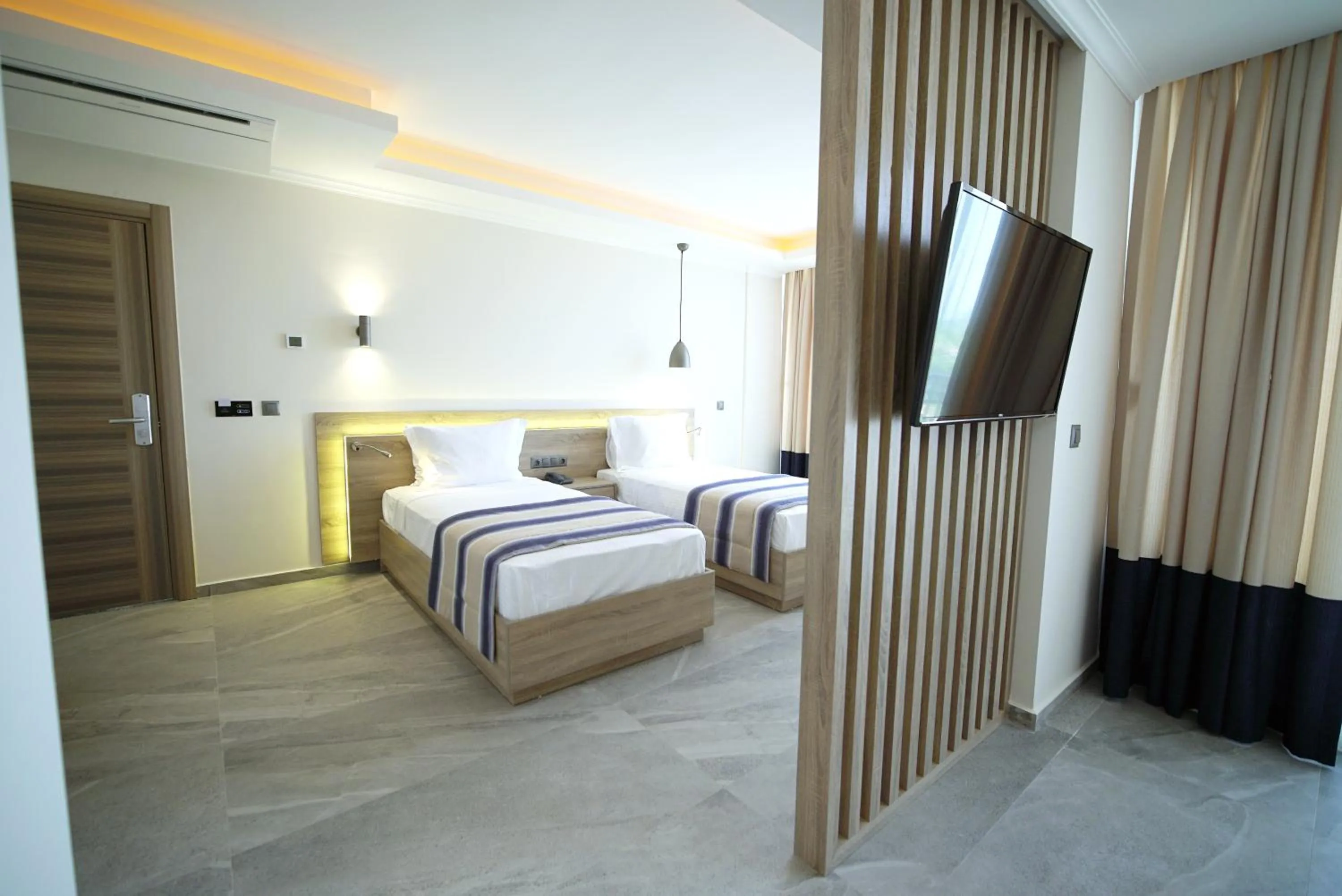 Photo of the whole room, Bed in Seyir Village Hotel