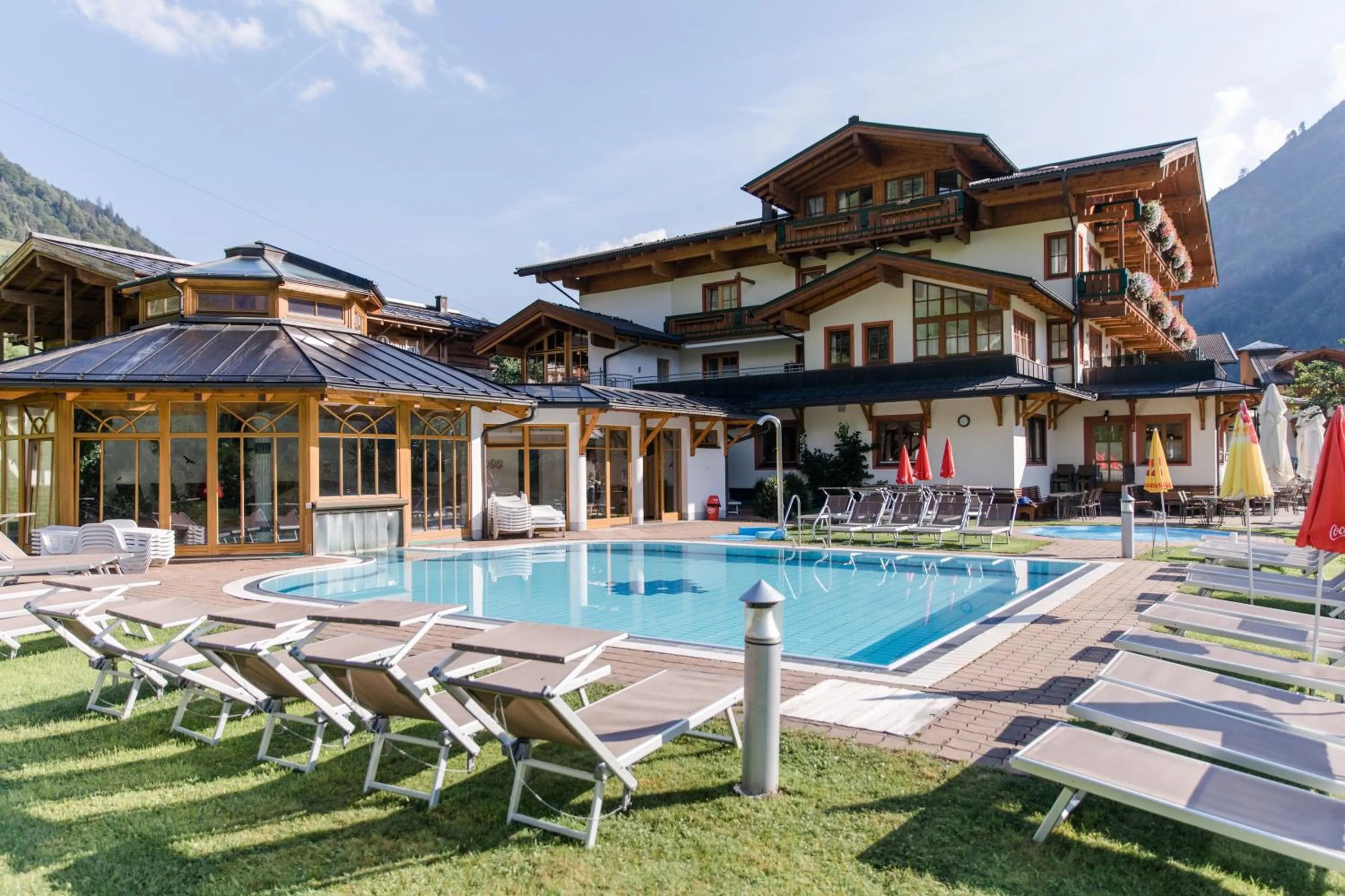 Swimming pool in Feriendorf Ponyhof