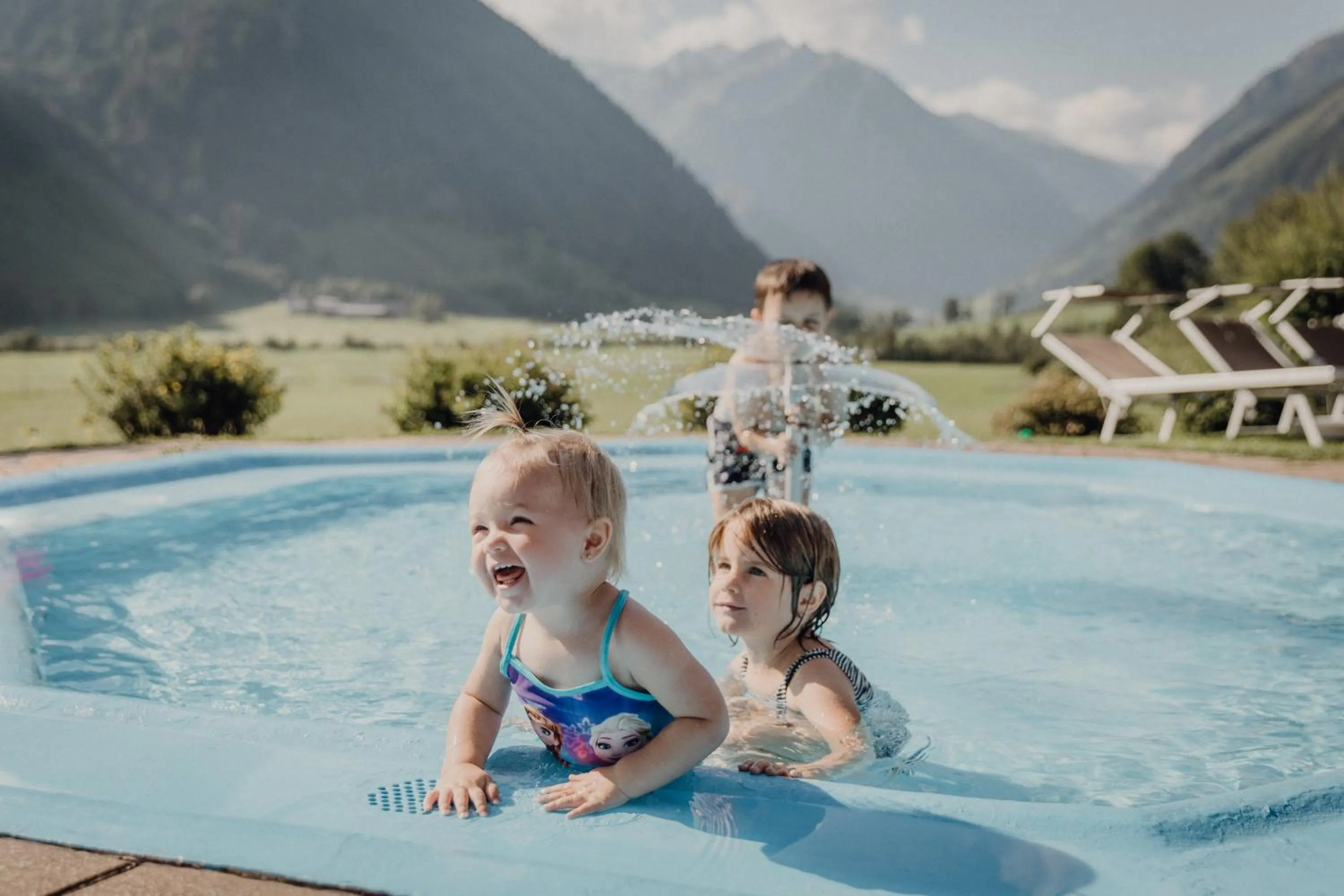 Swimming pool in Feriendorf Ponyhof