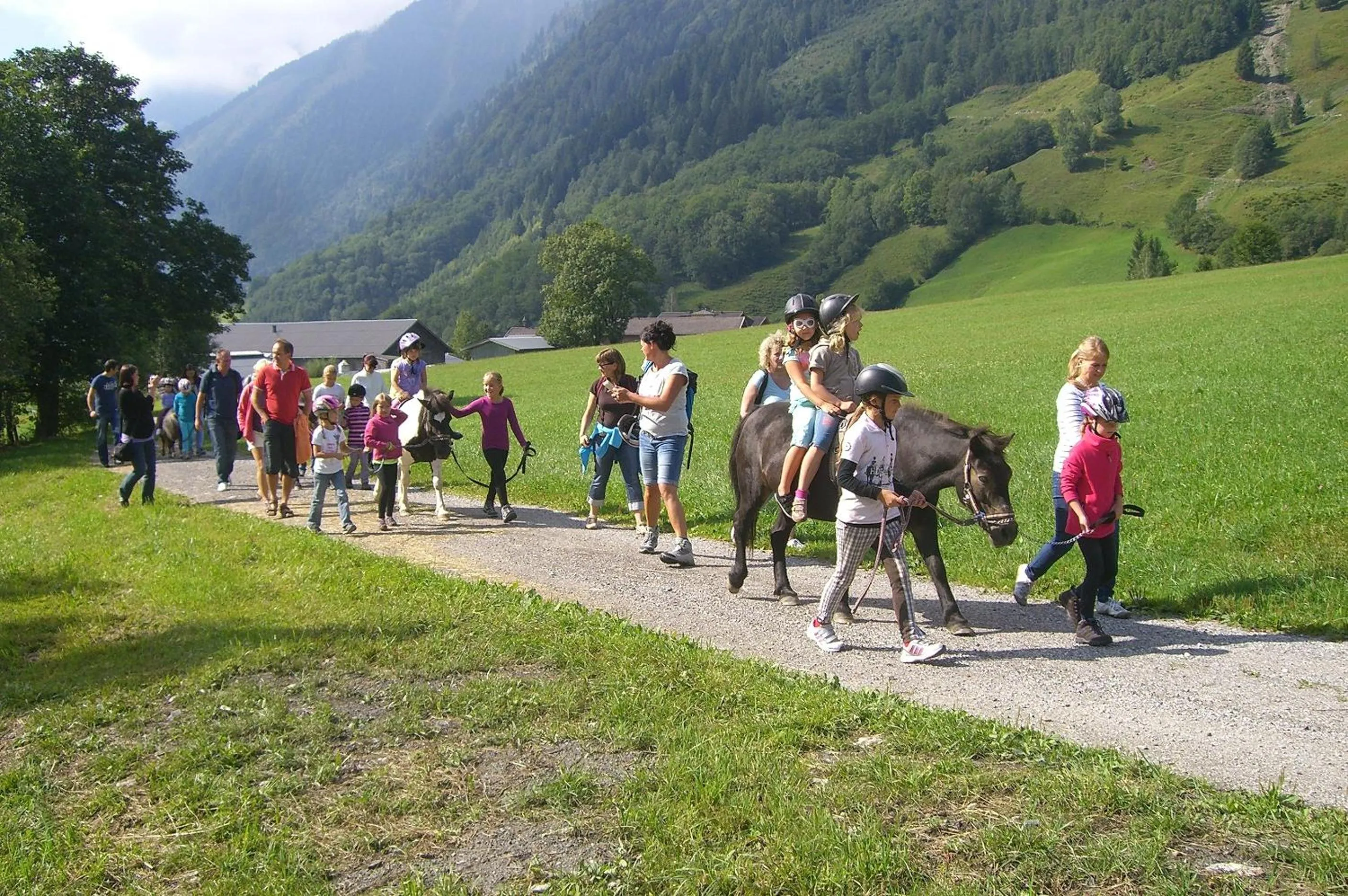 Horse-riding in Feriendorf Ponyhof