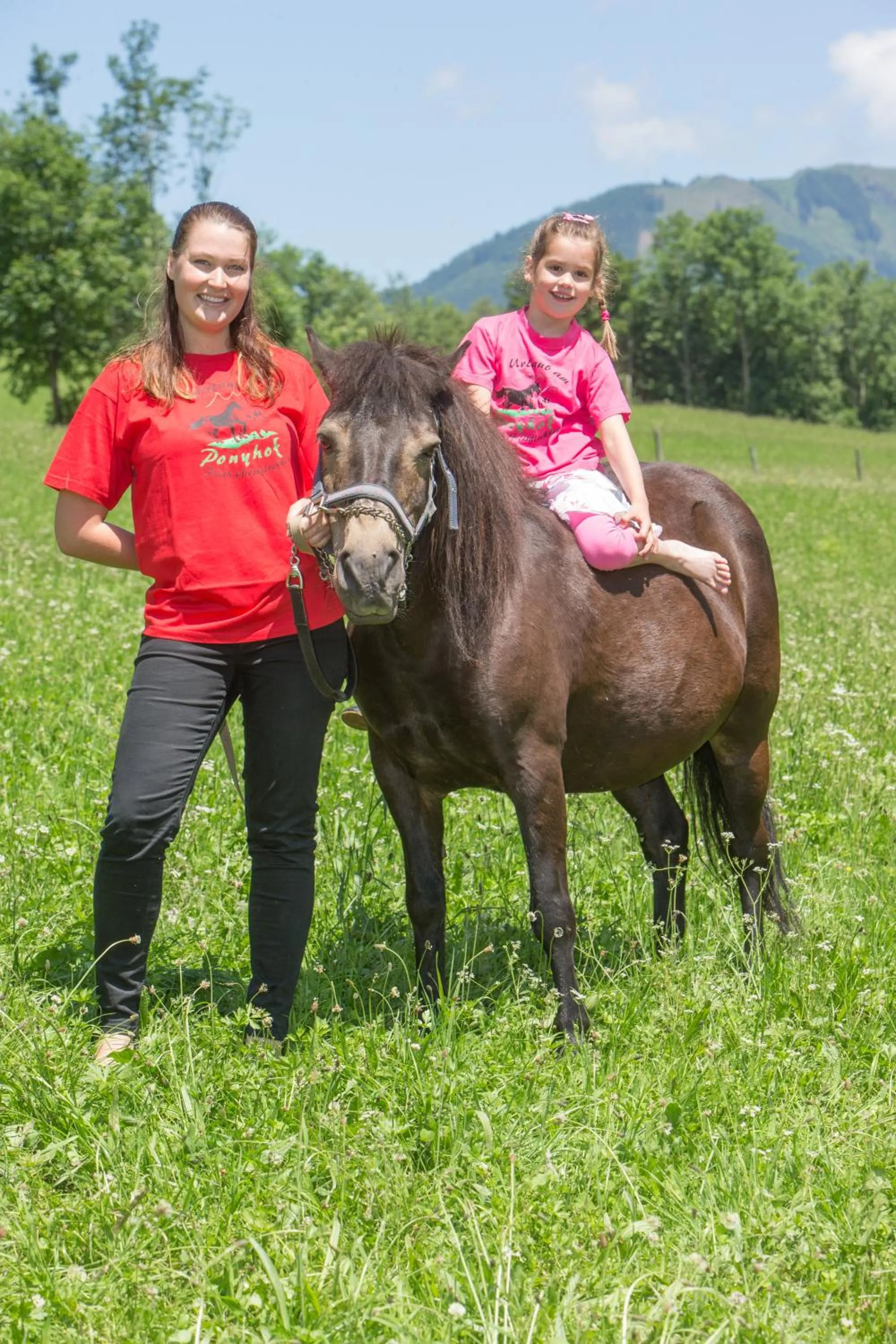 Horse-riding in Feriendorf Ponyhof