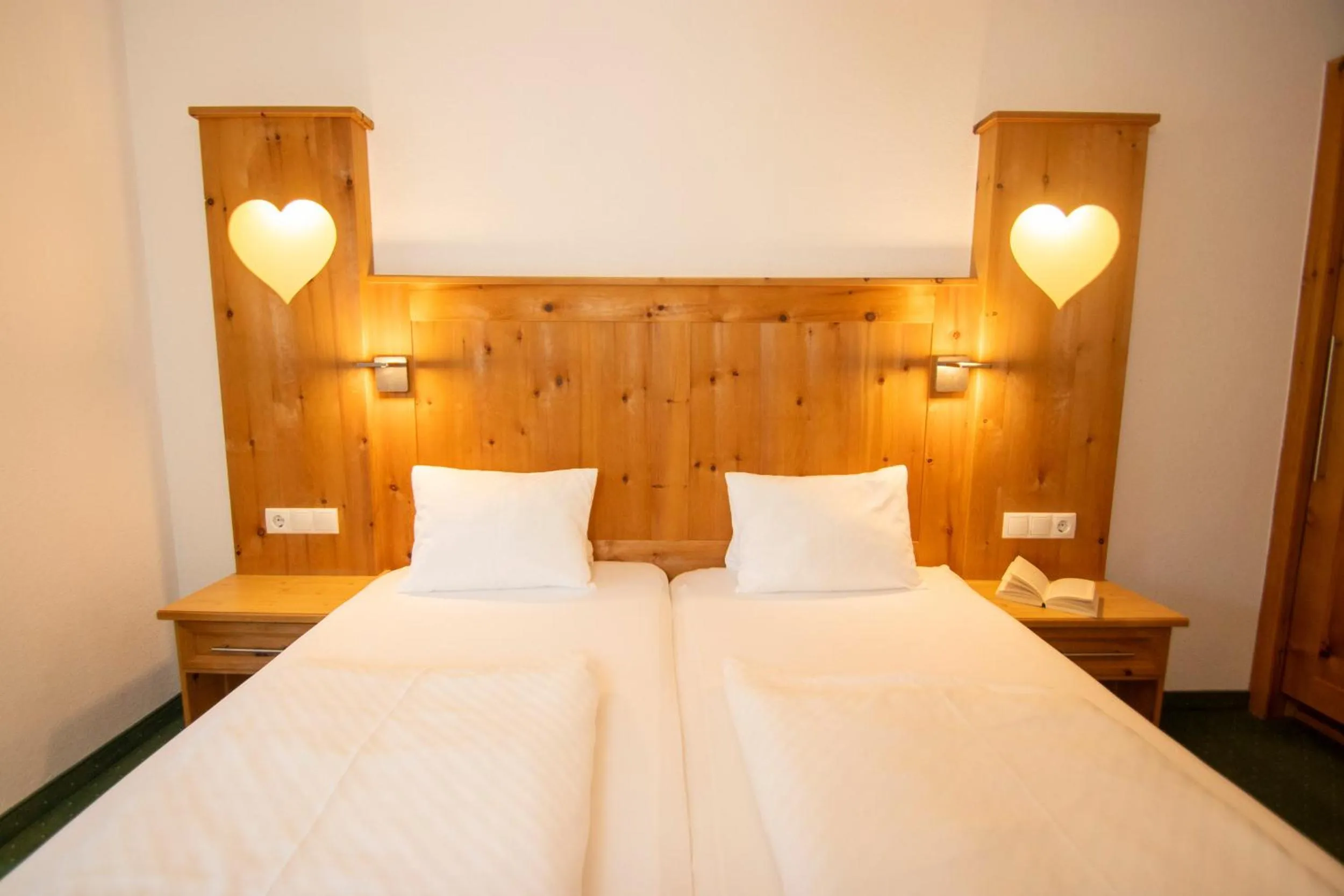 Bedroom, Bed in Aktivhotel Waldhof