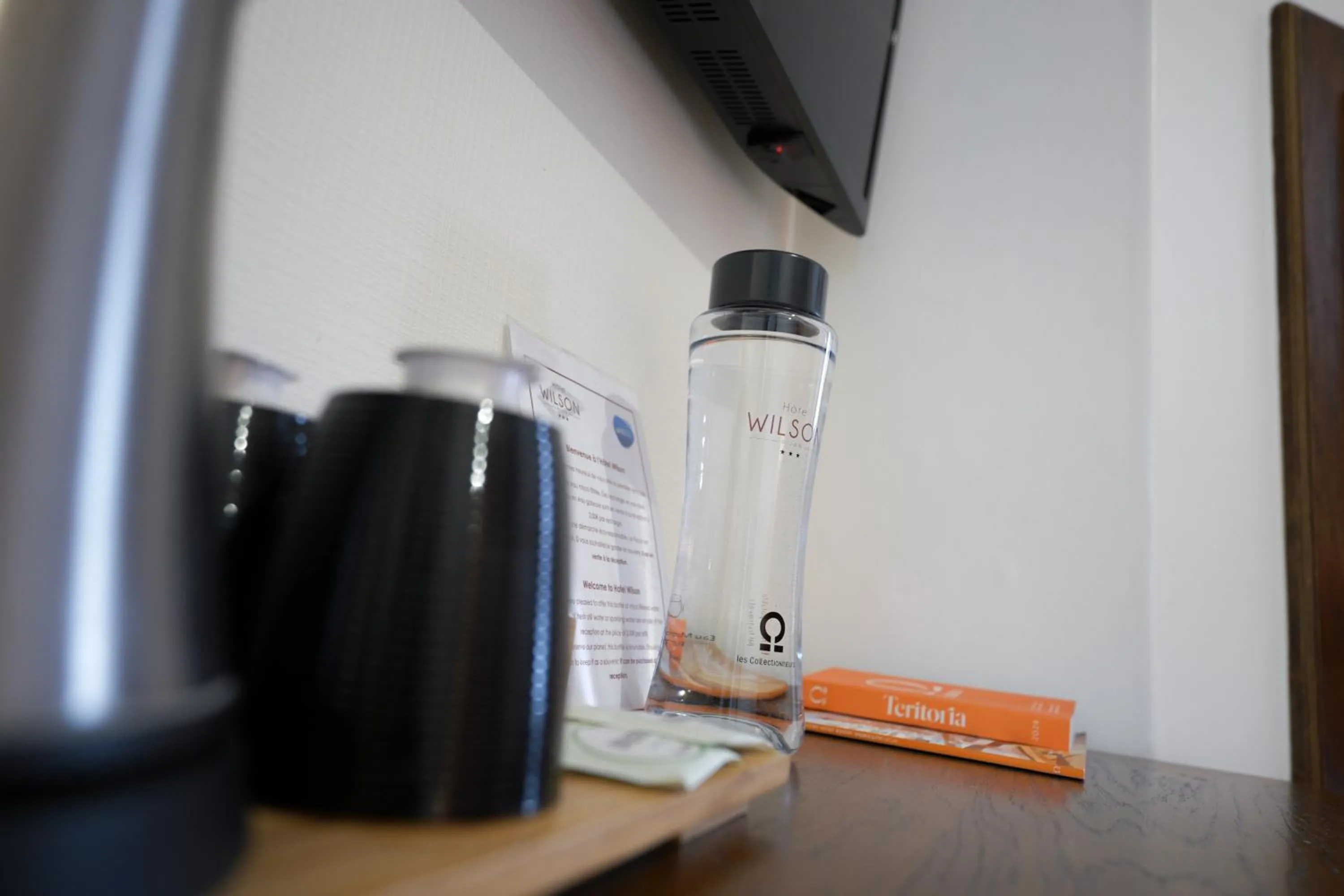 Coffee/tea facilities in Hôtel Wilson - Teritoria