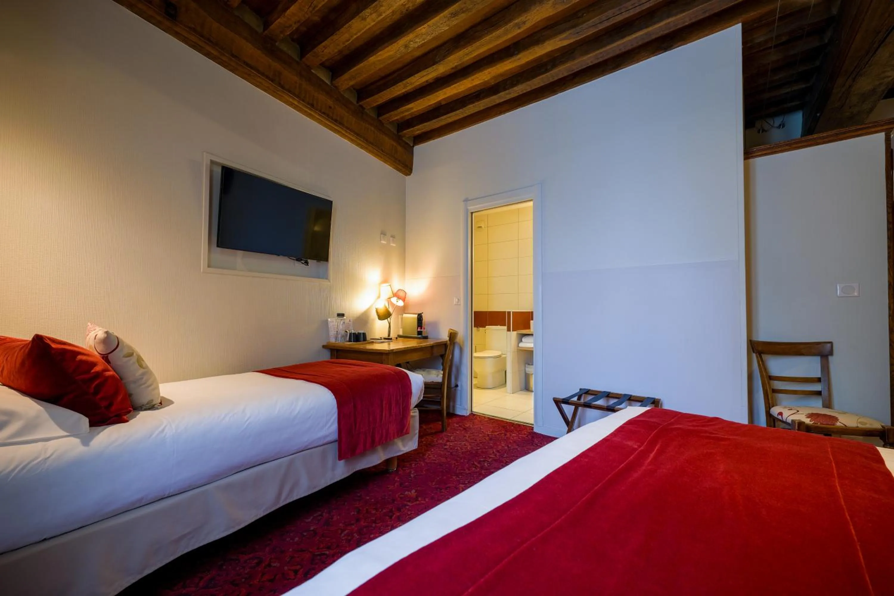 Bed in Hôtel Wilson - Teritoria