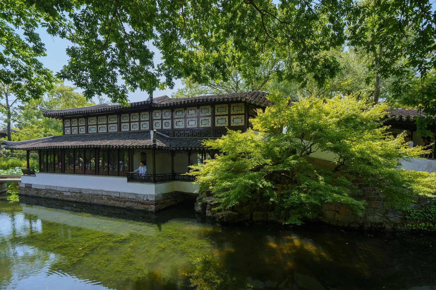 Entertainment in W Suzhou - Jinji Lake