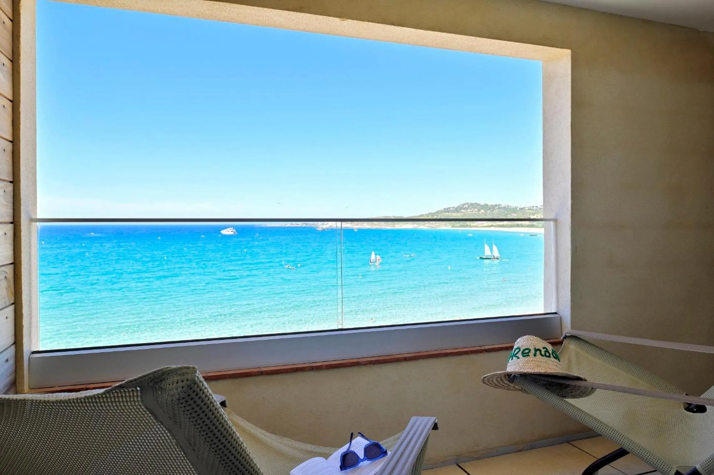 Sea view in Hôtel Serenada