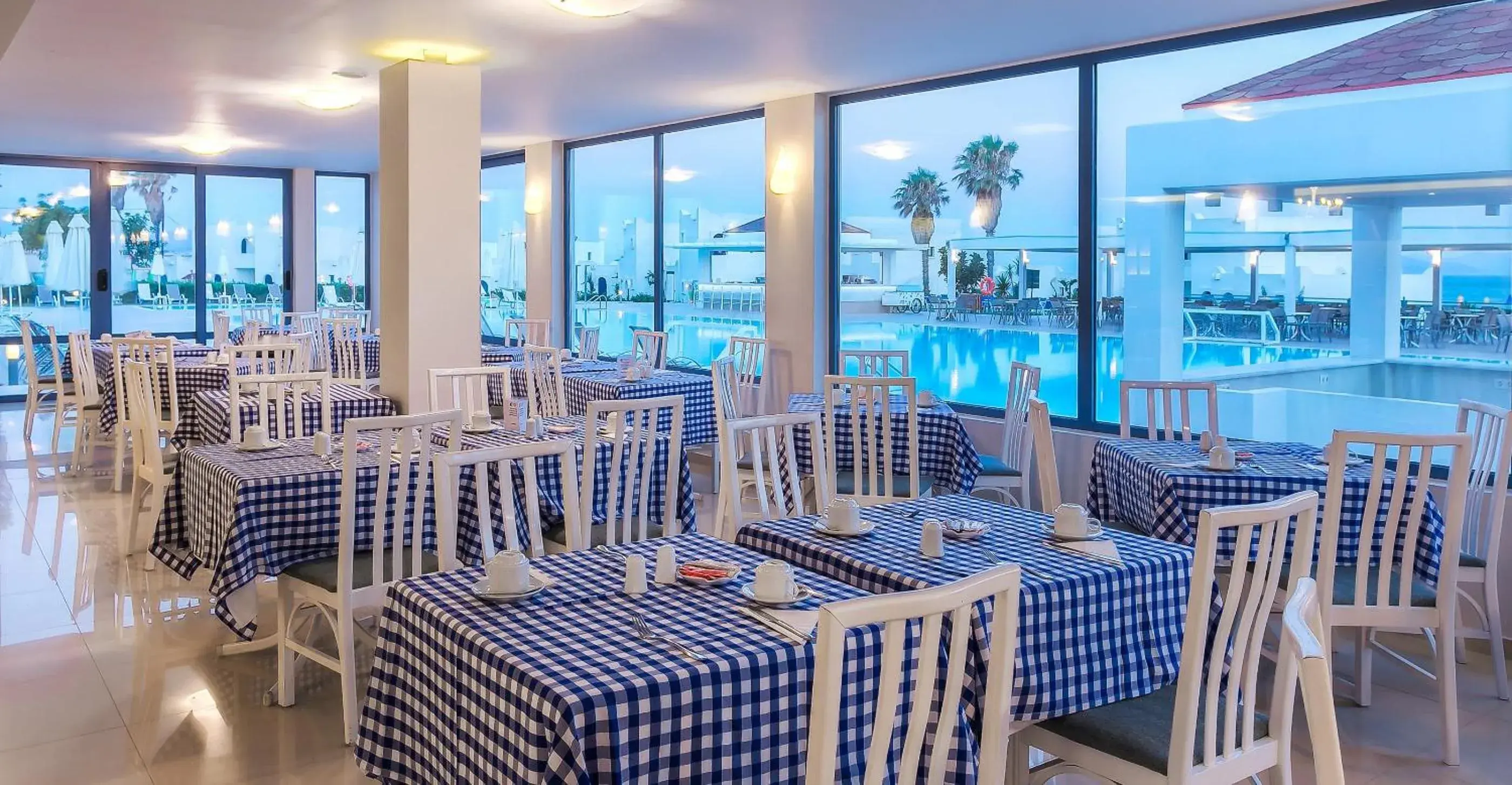 Restaurant/places to eat in The Aeolos Beach Hotel Restaurant/places to eat in The Aeolos Beach Hotel