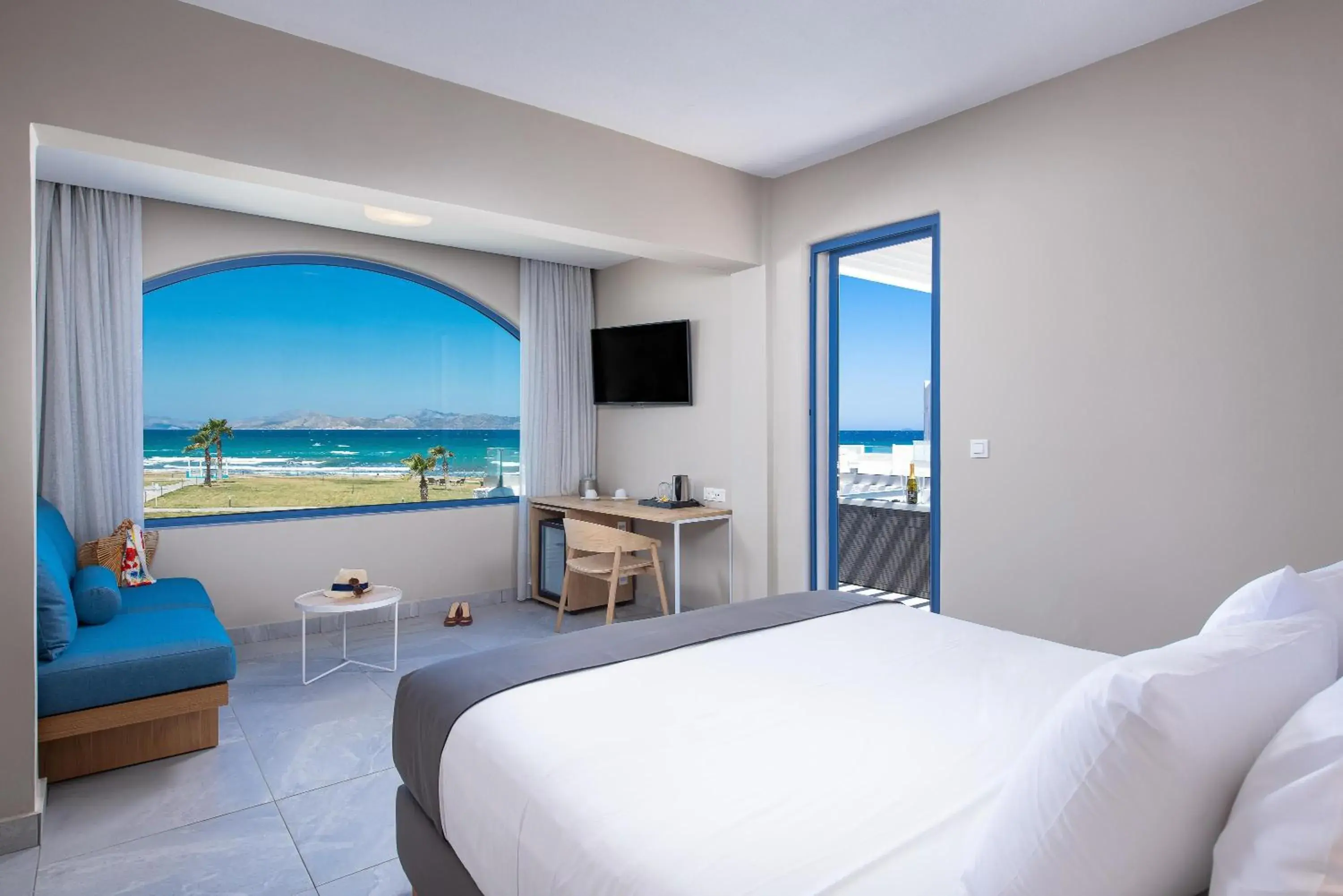 Photo of the whole room, Bed in The Aeolos Beach Hotel Photo of the whole room, Bed in The Aeolos Beach Hotel