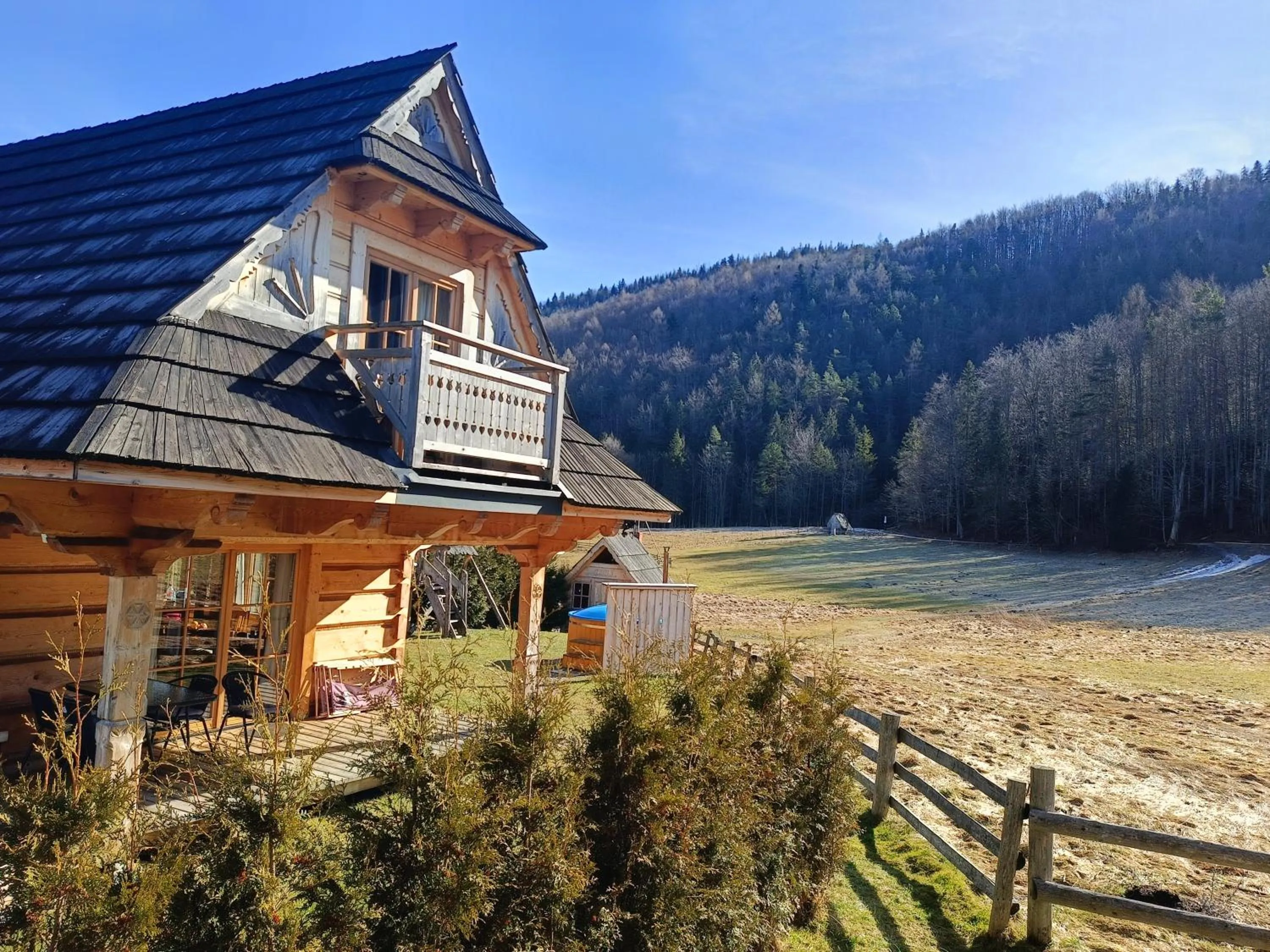 Domek Trzy Doliny Zakopane - Three Valleys Chalet Grill&Jacuzzi