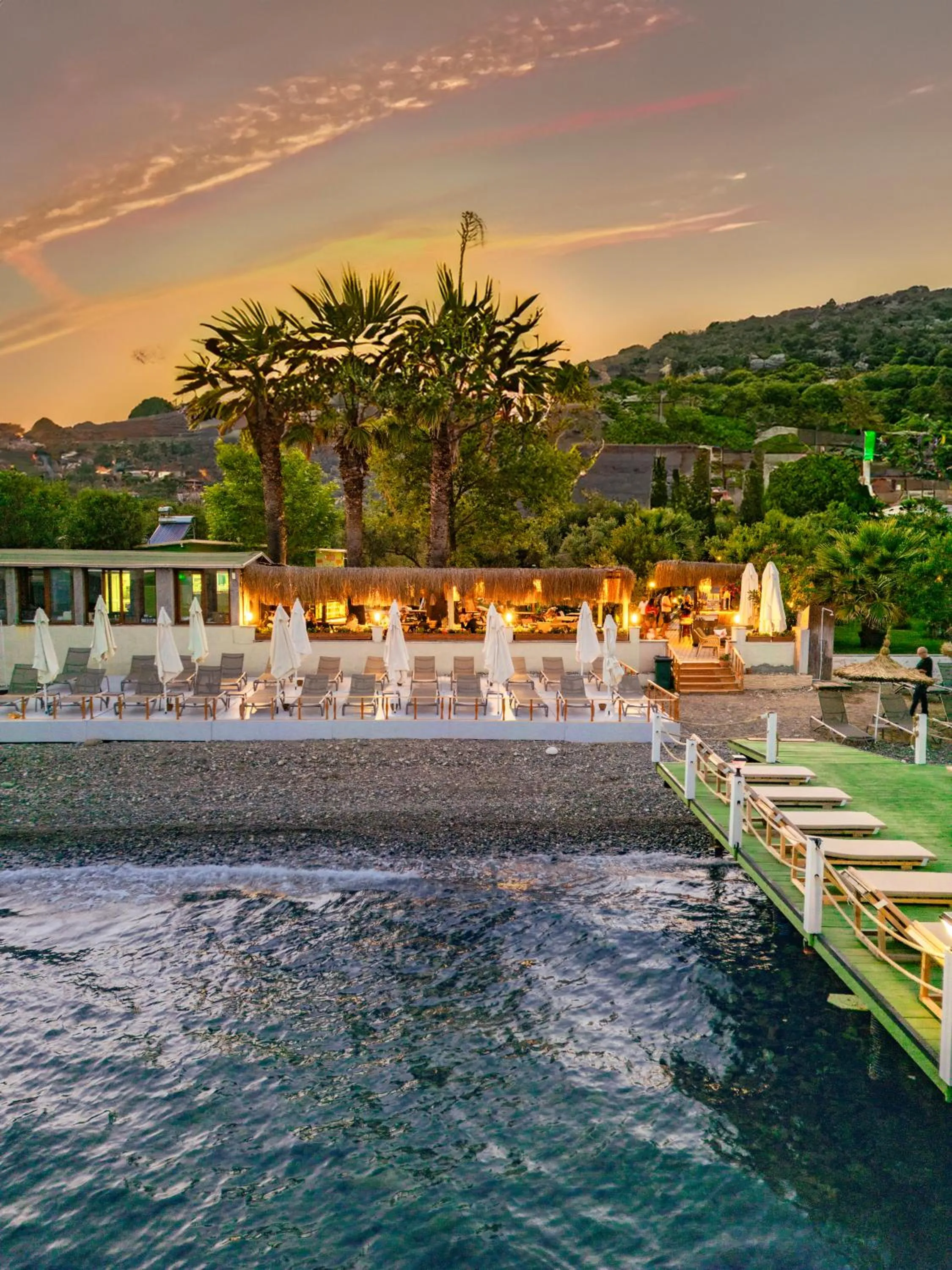 Restaurant/places to eat in Kayalar Blue Beach Hotel