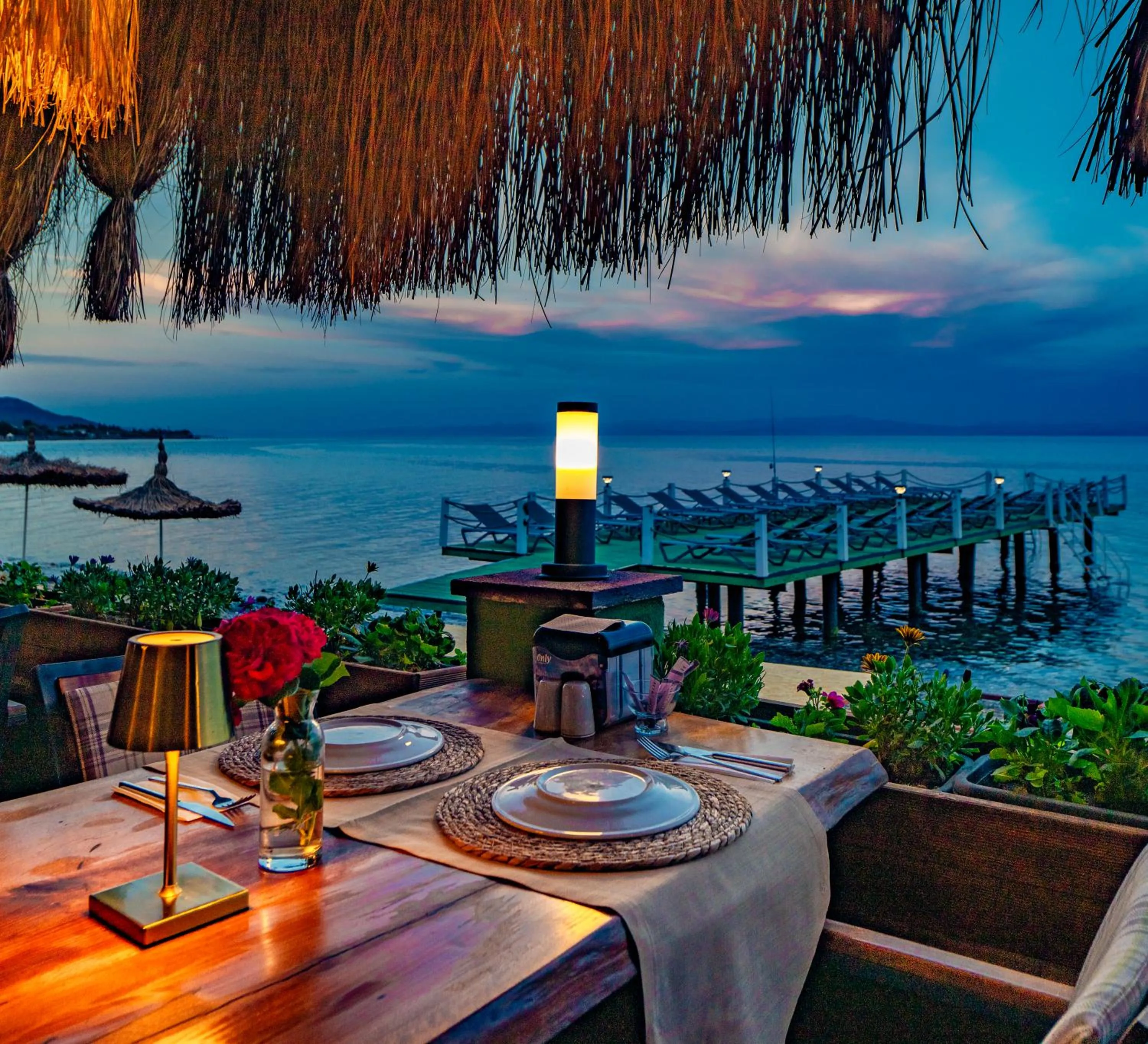 Restaurant/places to eat in Kayalar Blue Beach Hotel