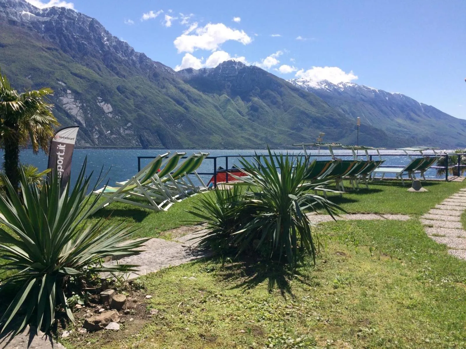 Garden in Surf Hotel Pier - Montagnoli Group