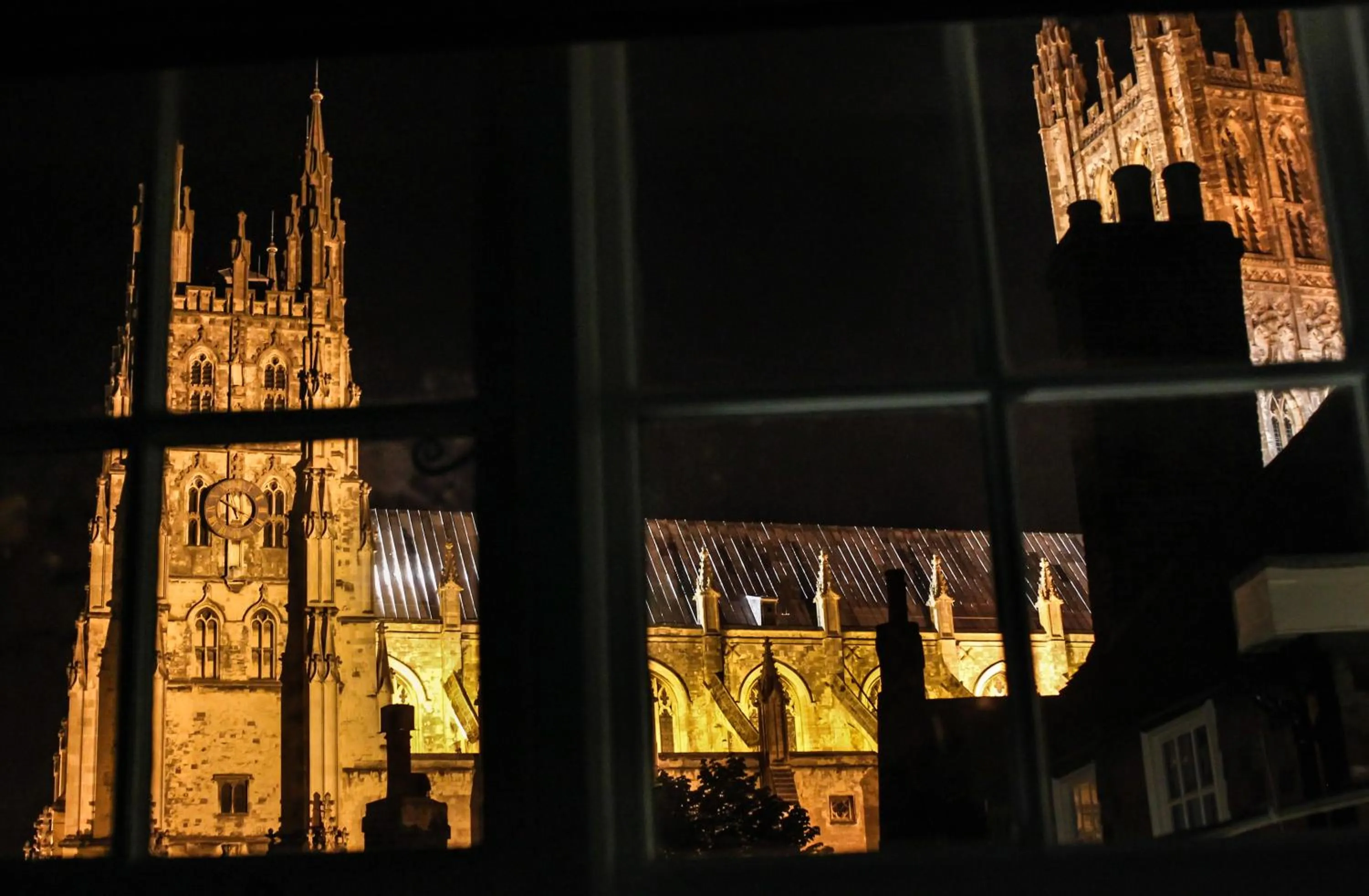 Nearby landmark in Cathedral Gate