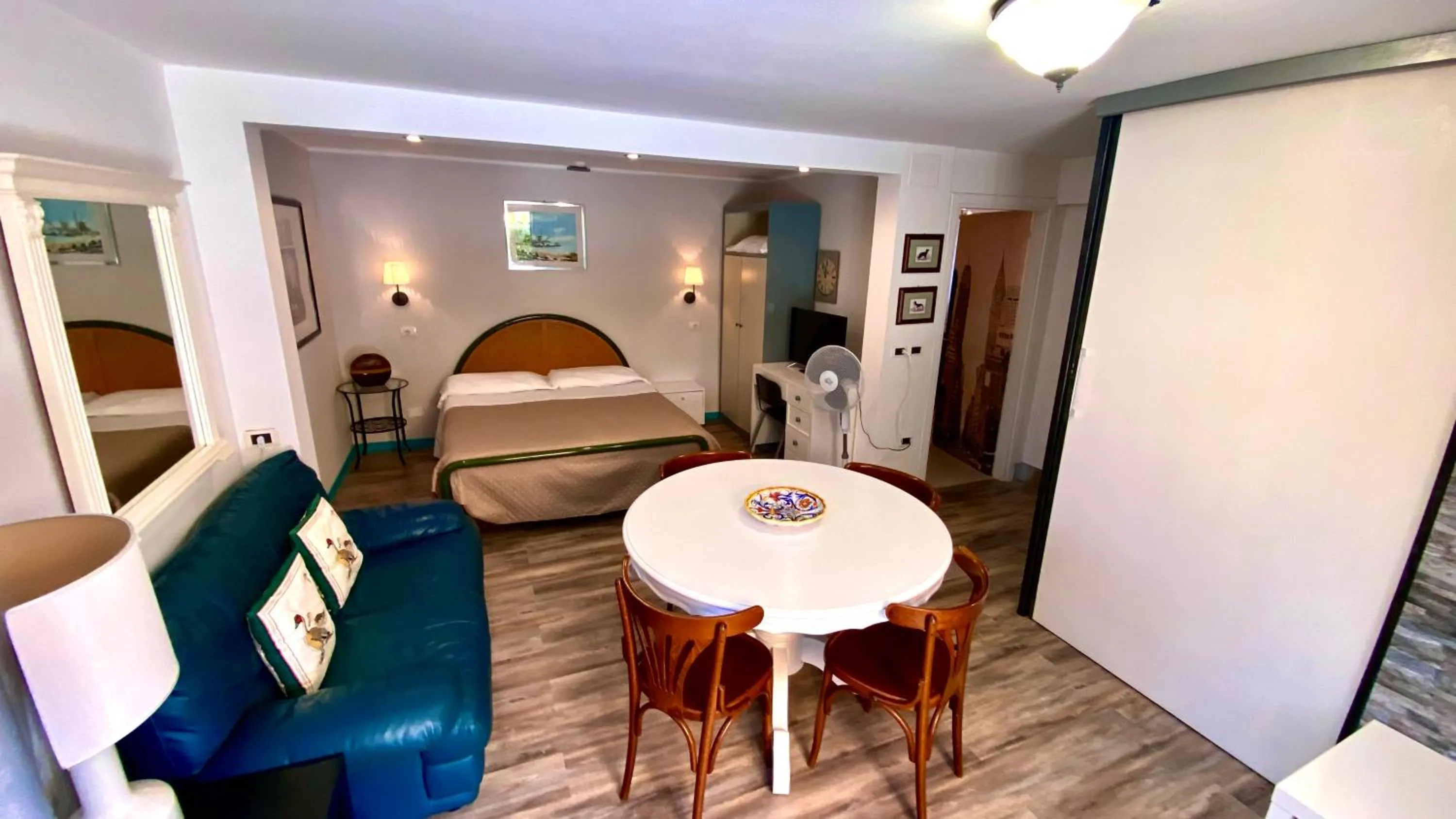 Living room, Bed in Residence Al Lago