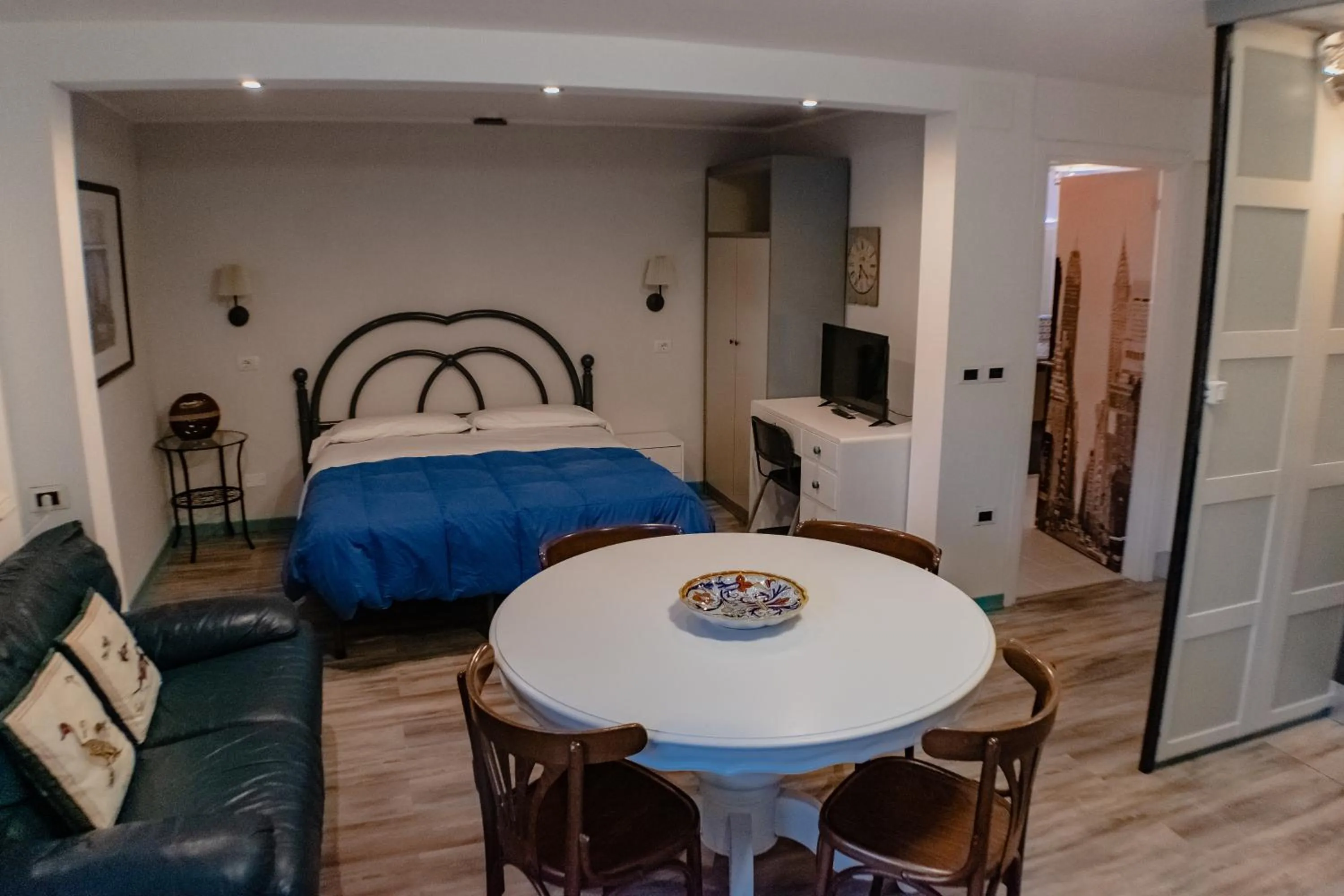 Photo of the whole room, Bed in Residence Al Lago