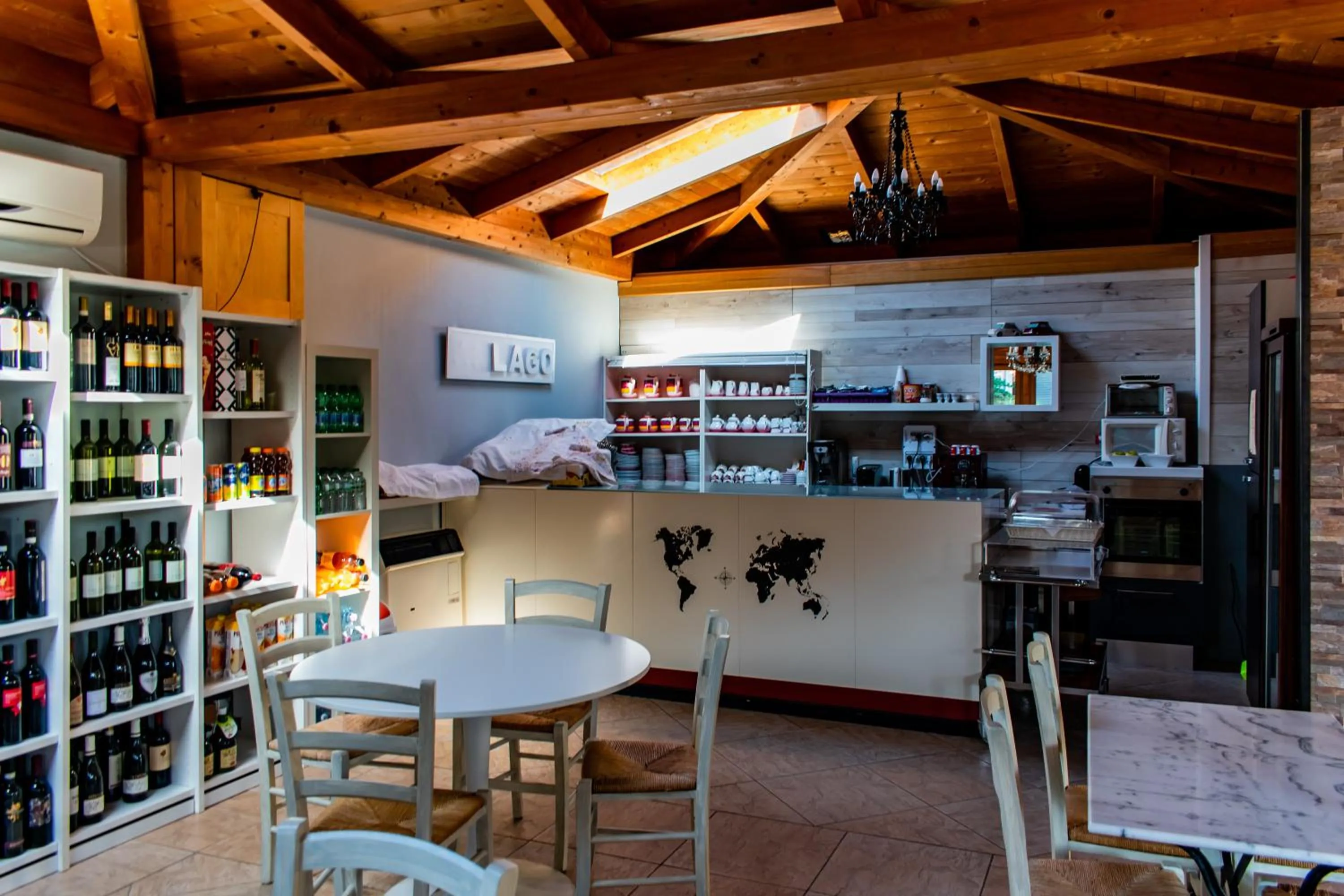 Restaurant/places to eat in Residence Al Lago