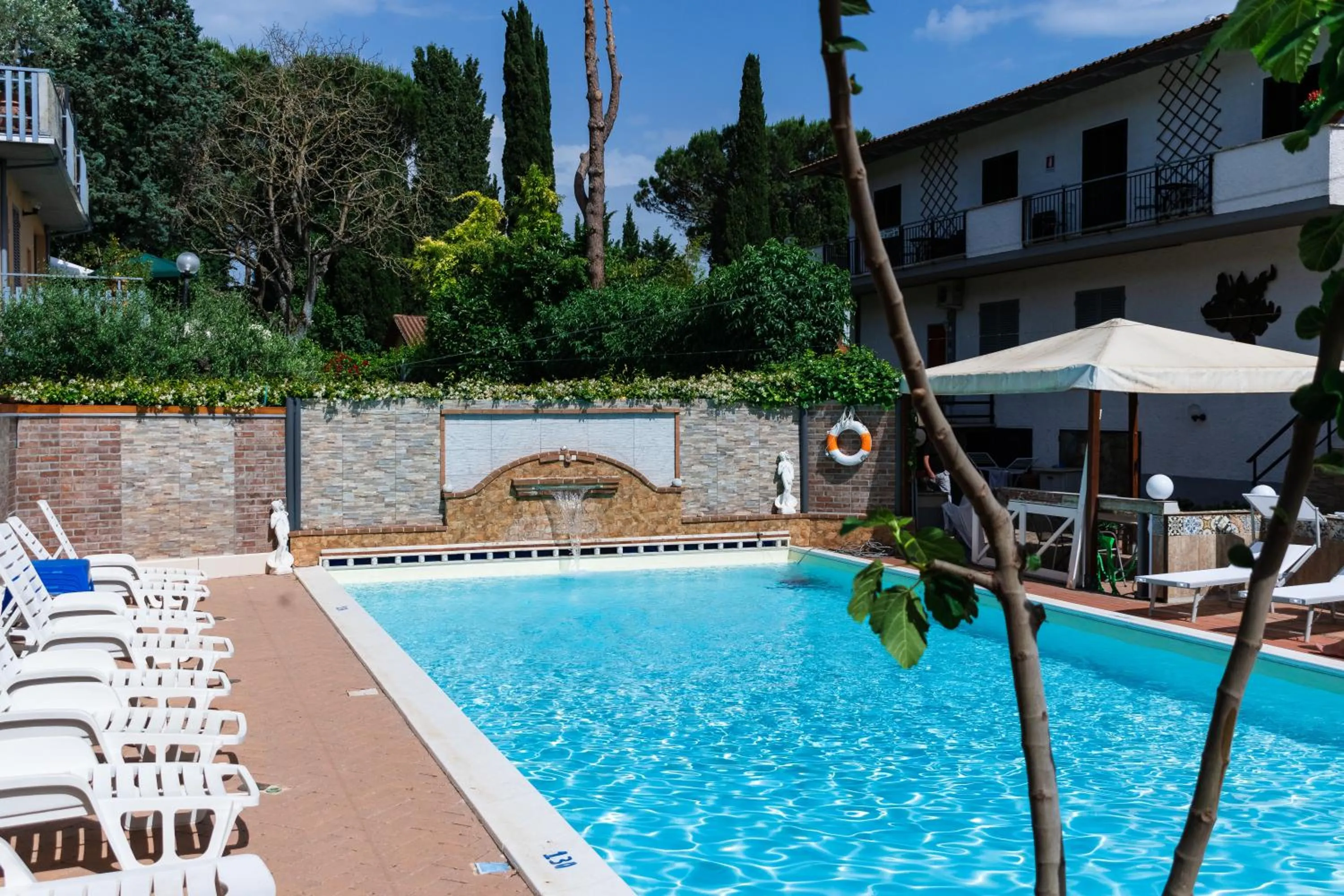 Swimming pool in Residence Al Lago