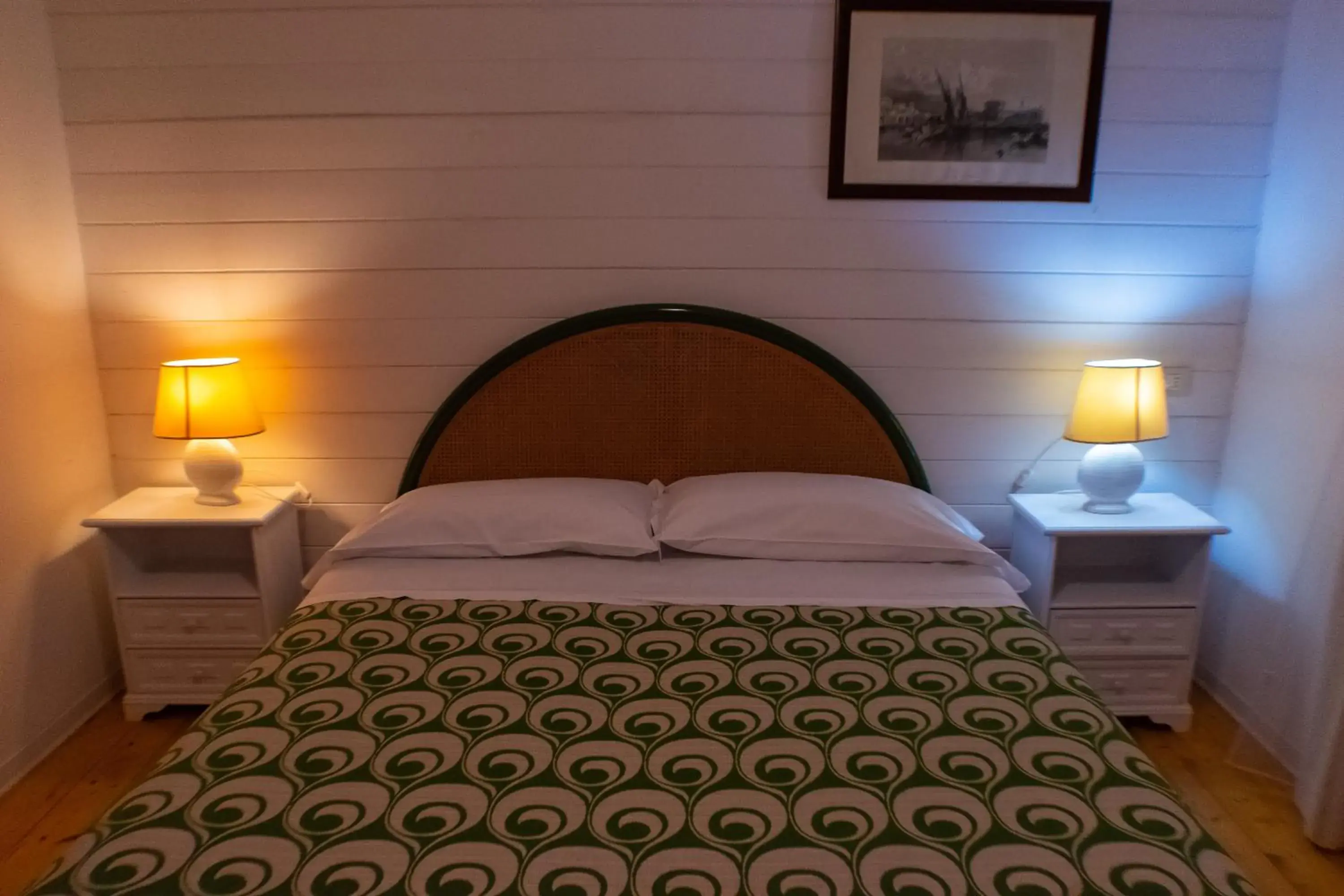 Bed in Residence Al Lago