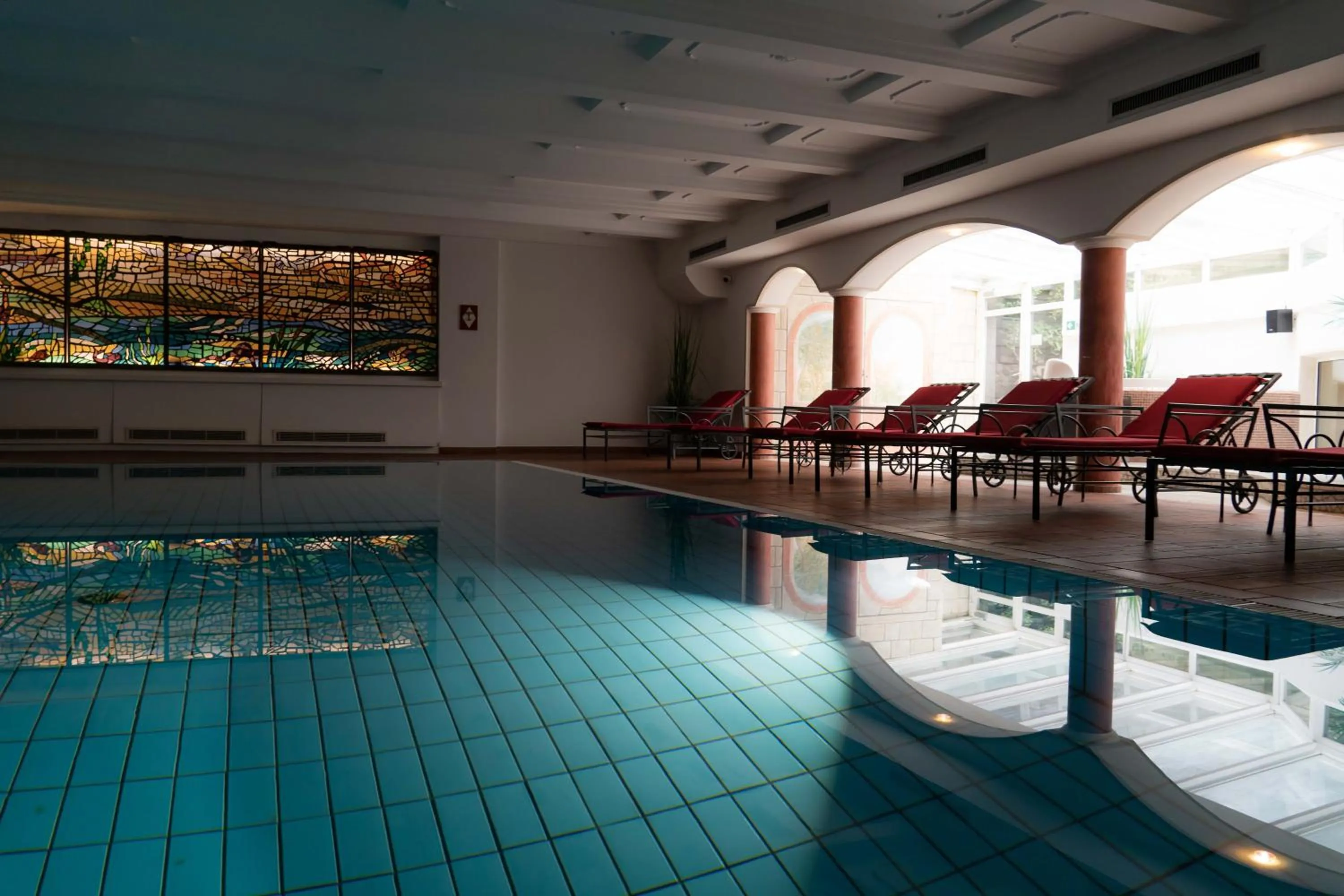 Swimming pool in Hotel Castel Rundegg (Adults Only)
