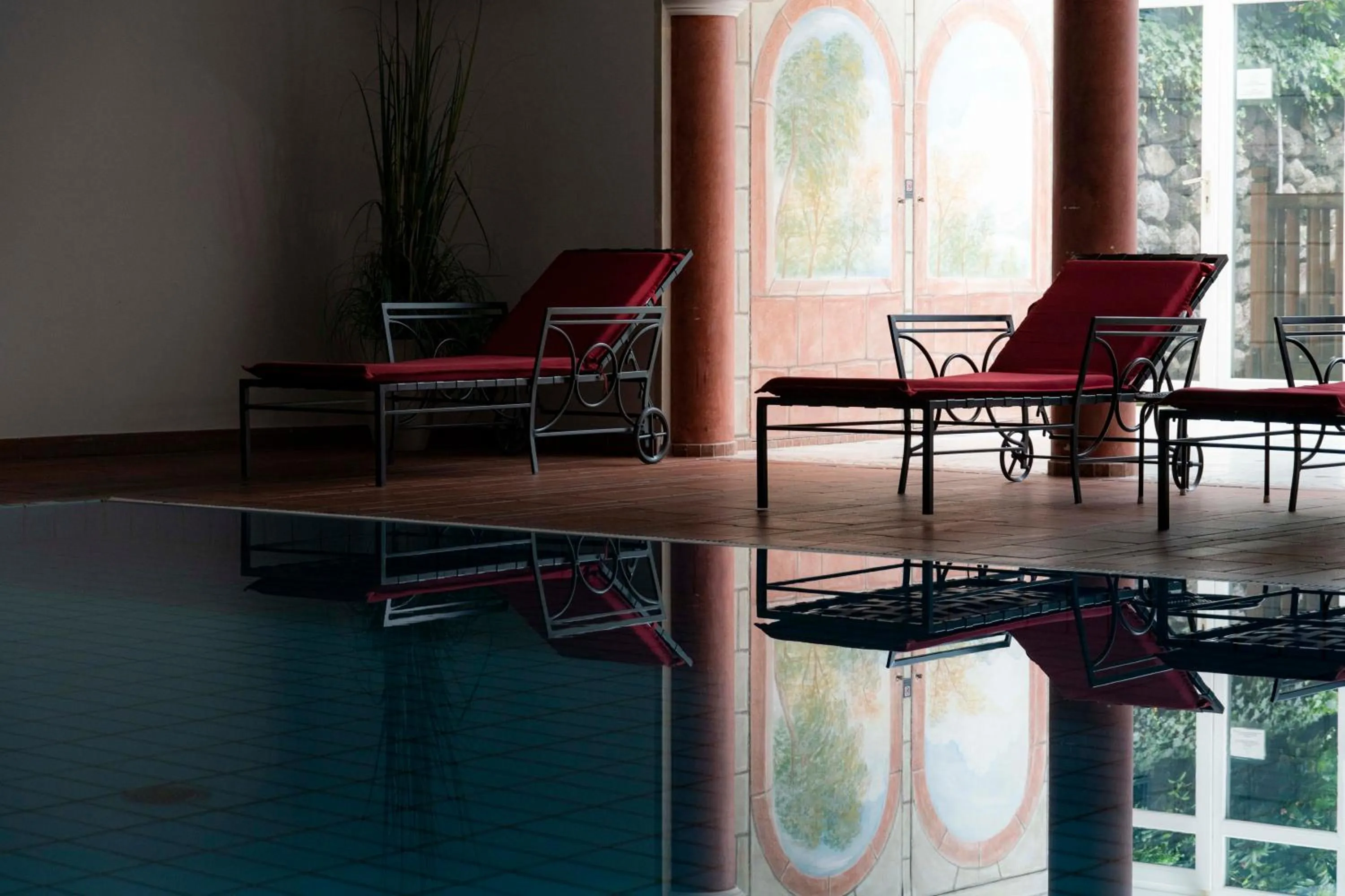 Swimming pool in Hotel Castel Rundegg (Adults Only)