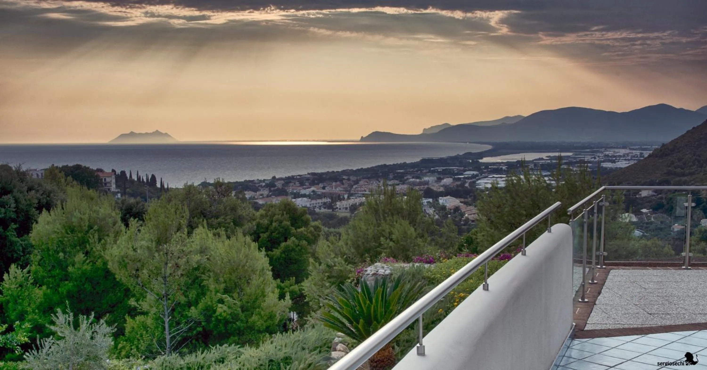 Moresco Park Hotel