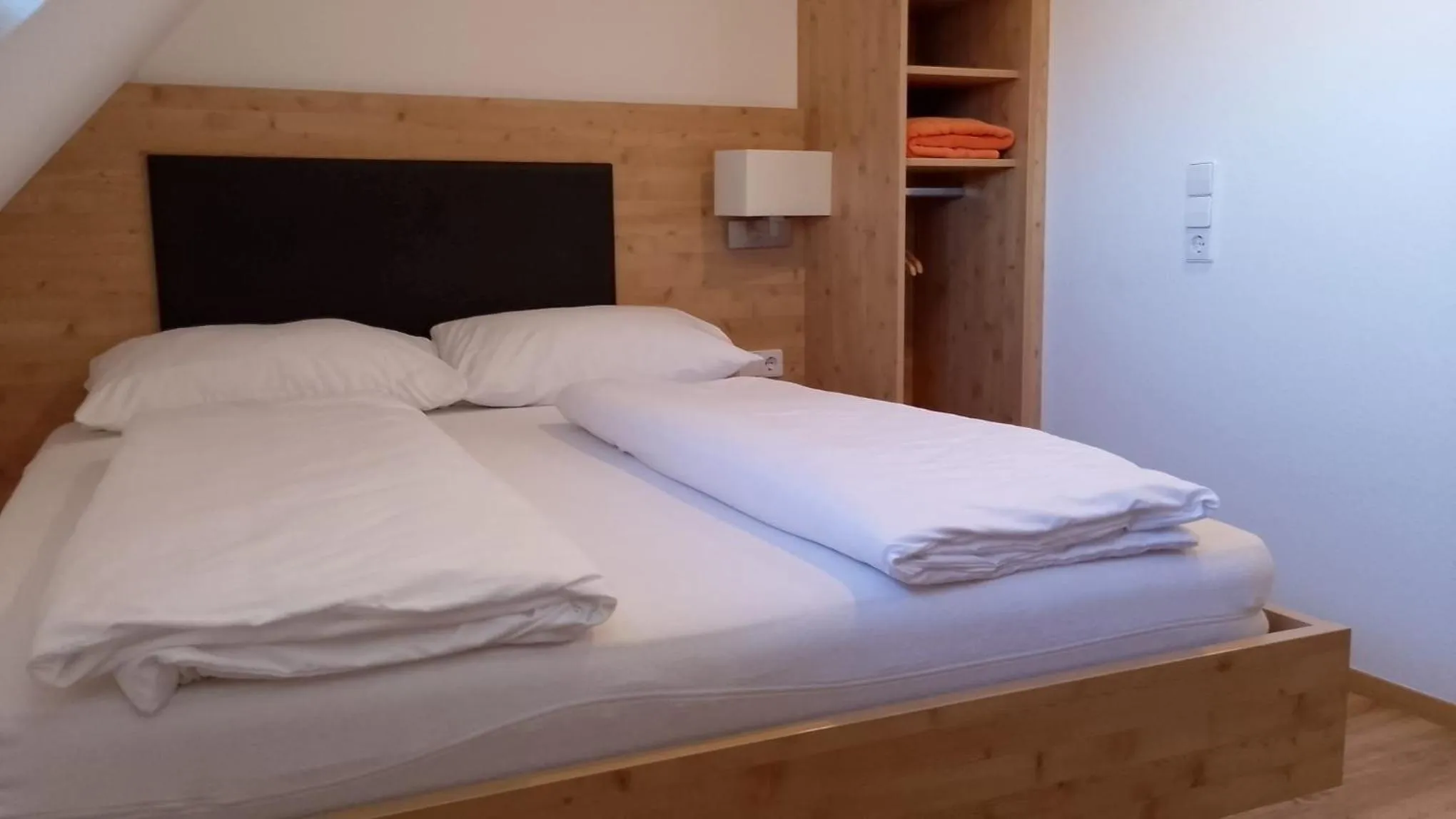 Bed in Hotel Zum Rebstock