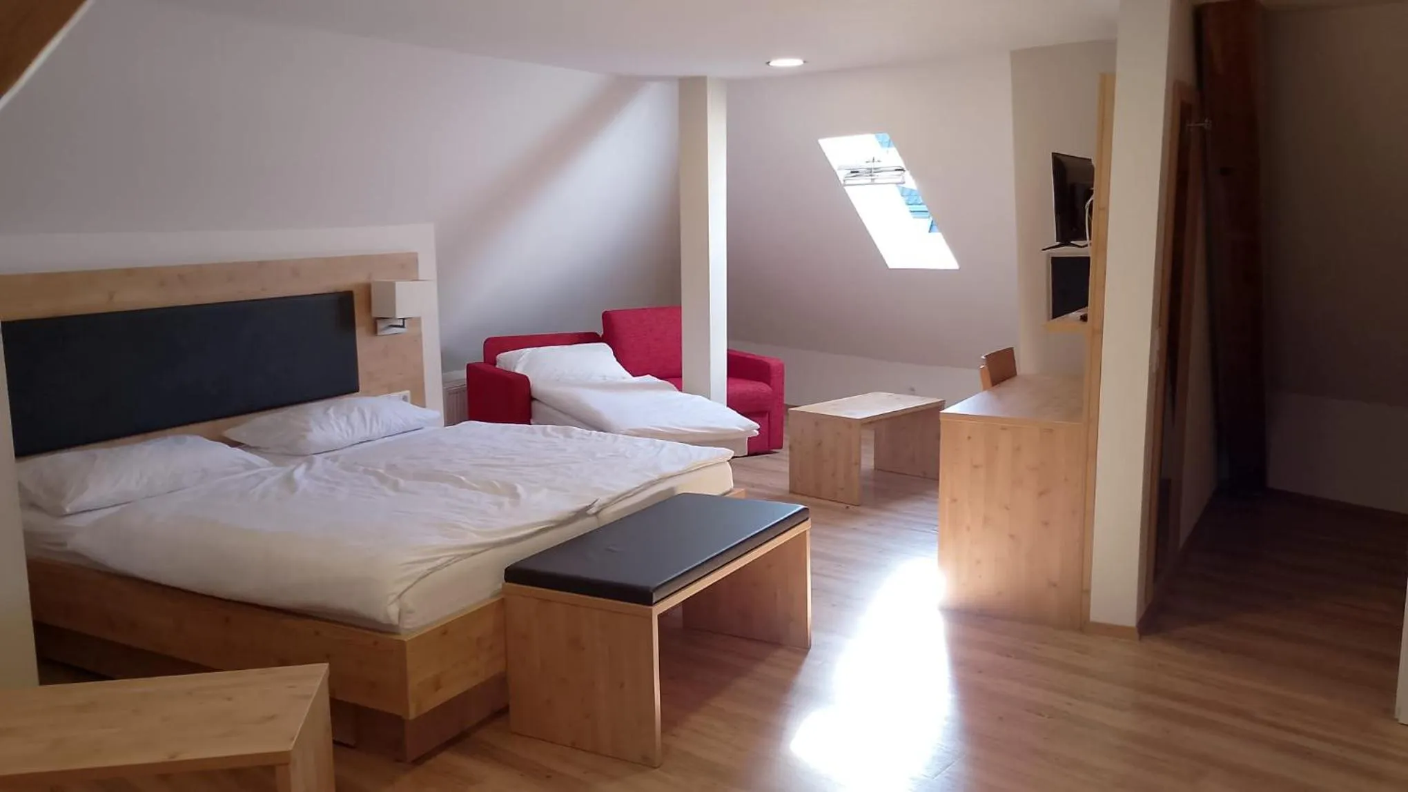 Bed in Hotel Zum Rebstock