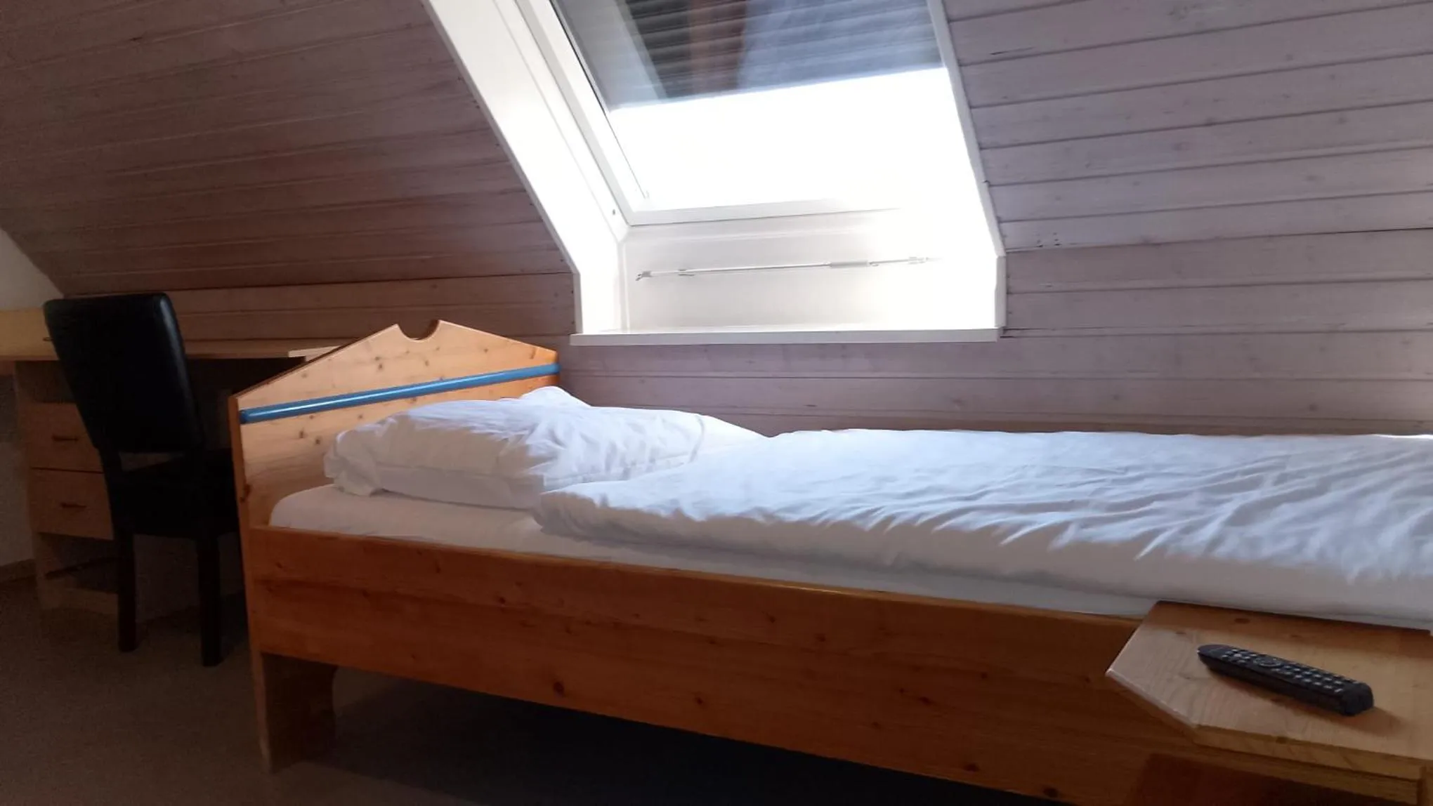 Bed in Hotel Zum Rebstock