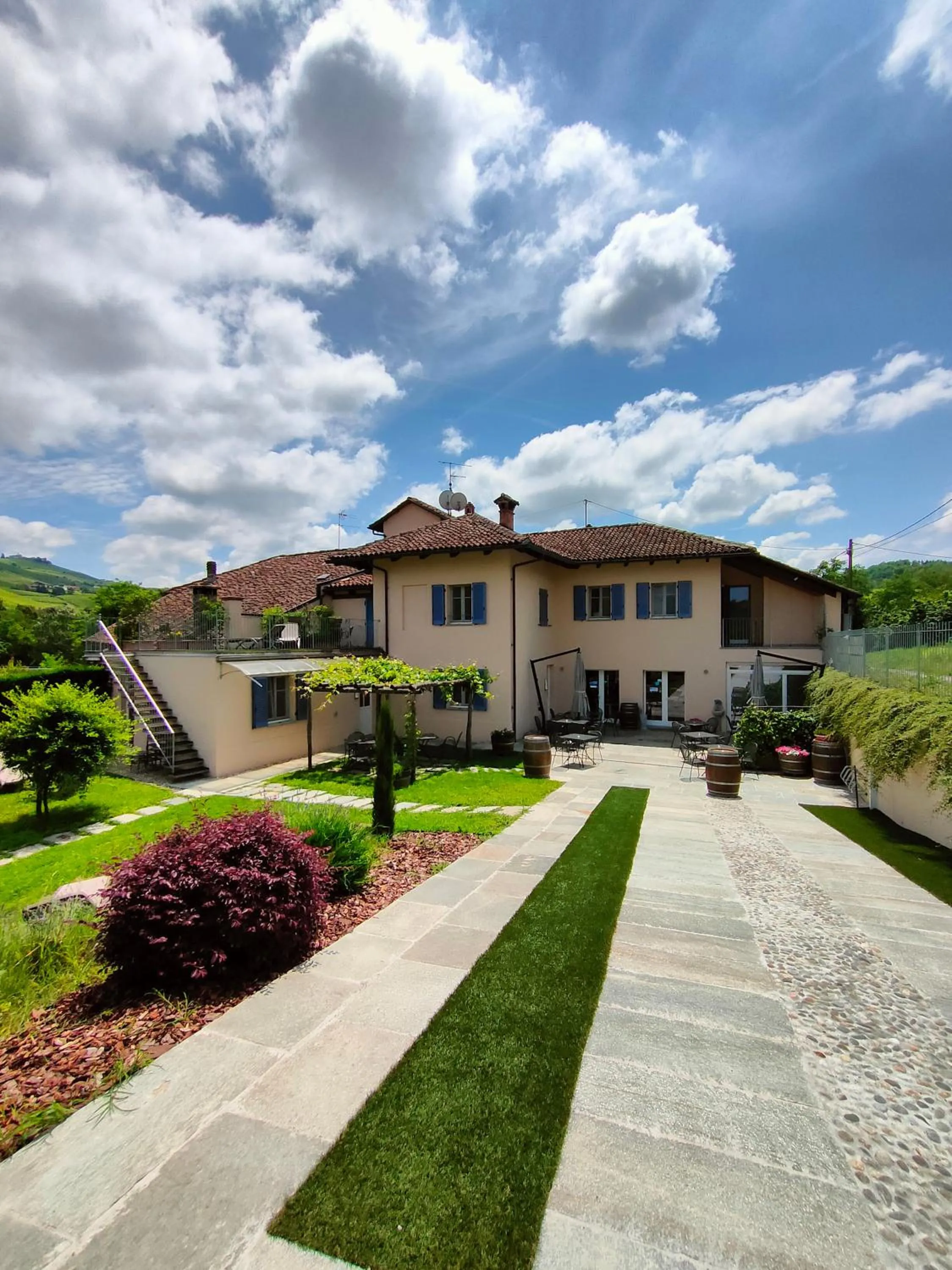 Property building in Cascina BELLONUOVO