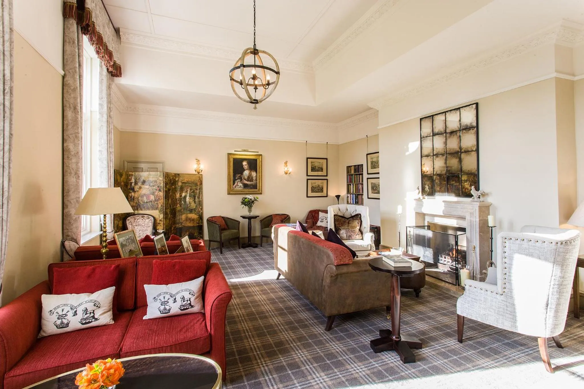 Communal lounge/ TV room in Langrish House