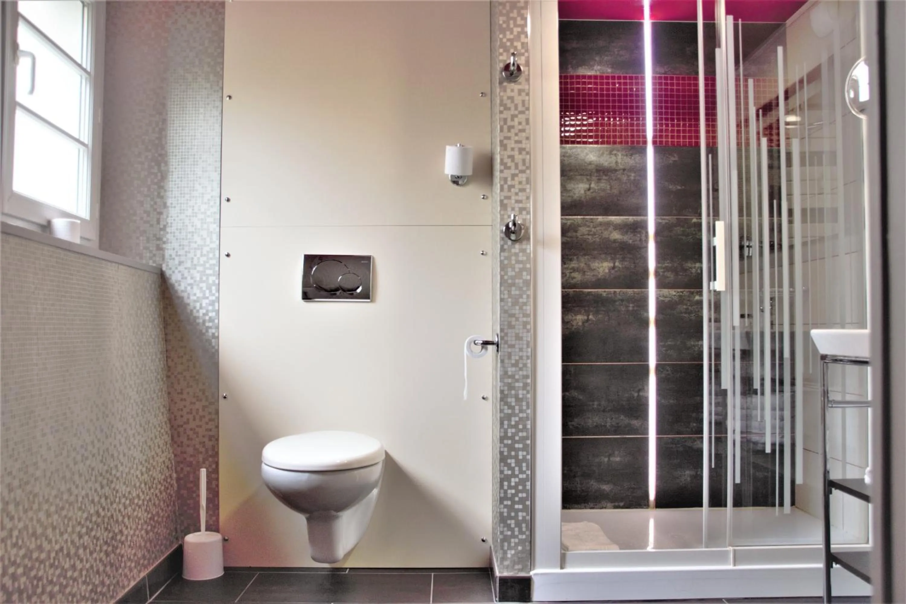 Shower in The Originals City, Archotel, Sens