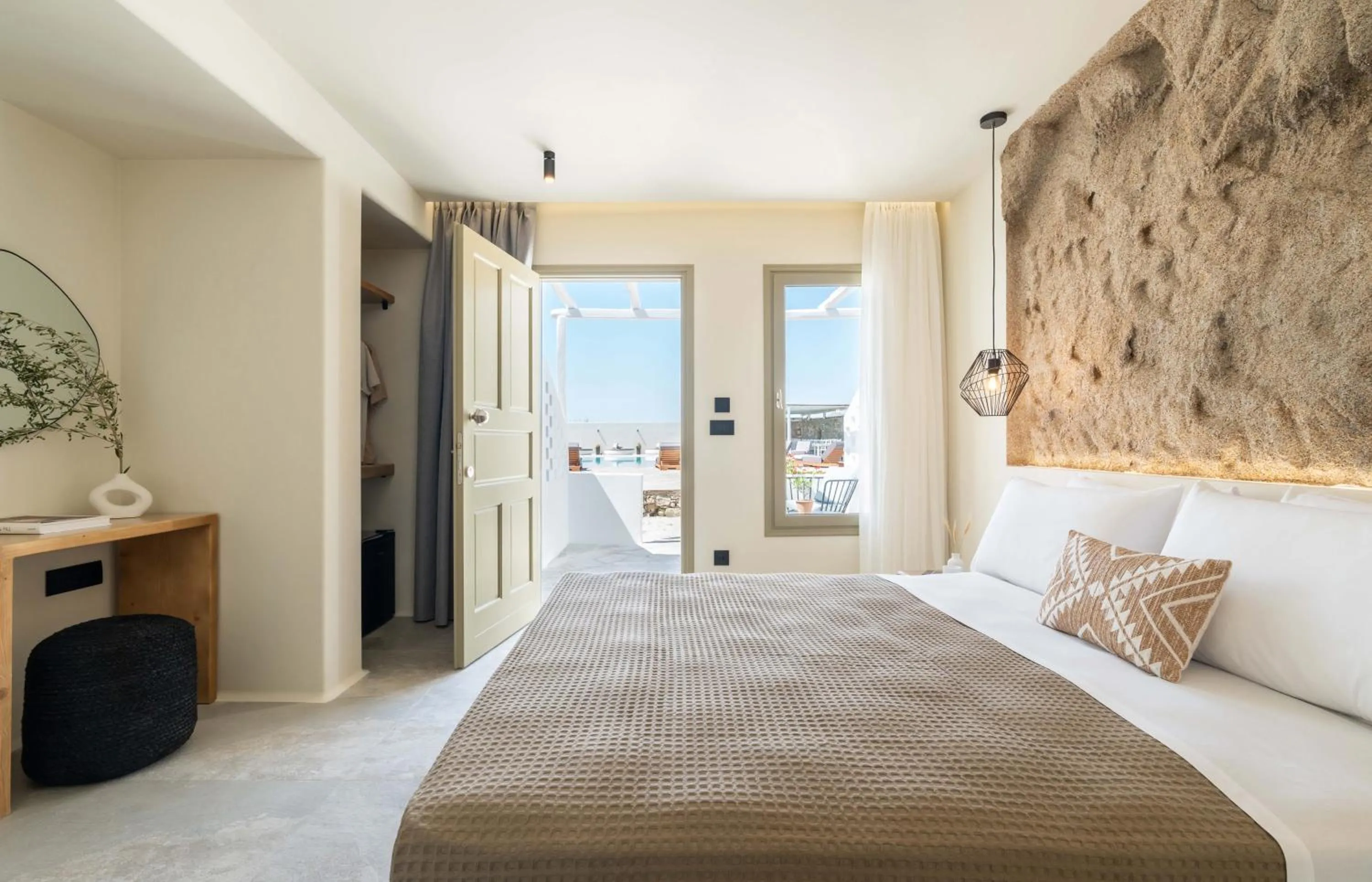 Bedroom, Bed in Philosophy of Mykonos Boutique Hotel