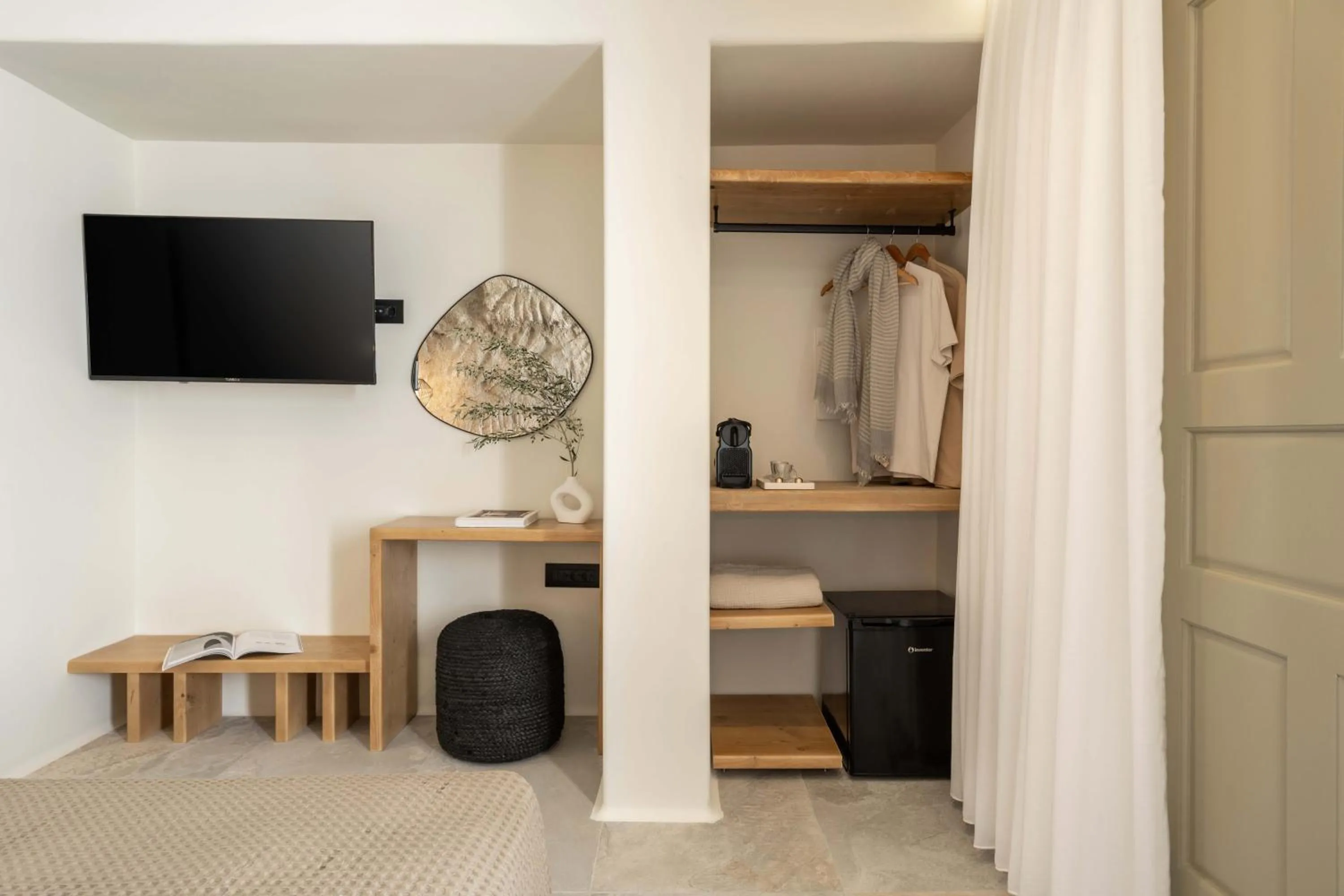wardrobe, Bed in Philosophy of Mykonos Boutique Hotel