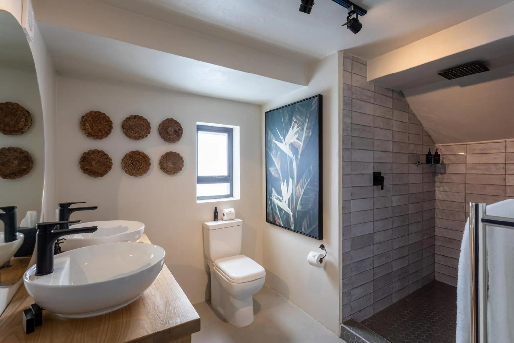 Abalone Hotel & Villas