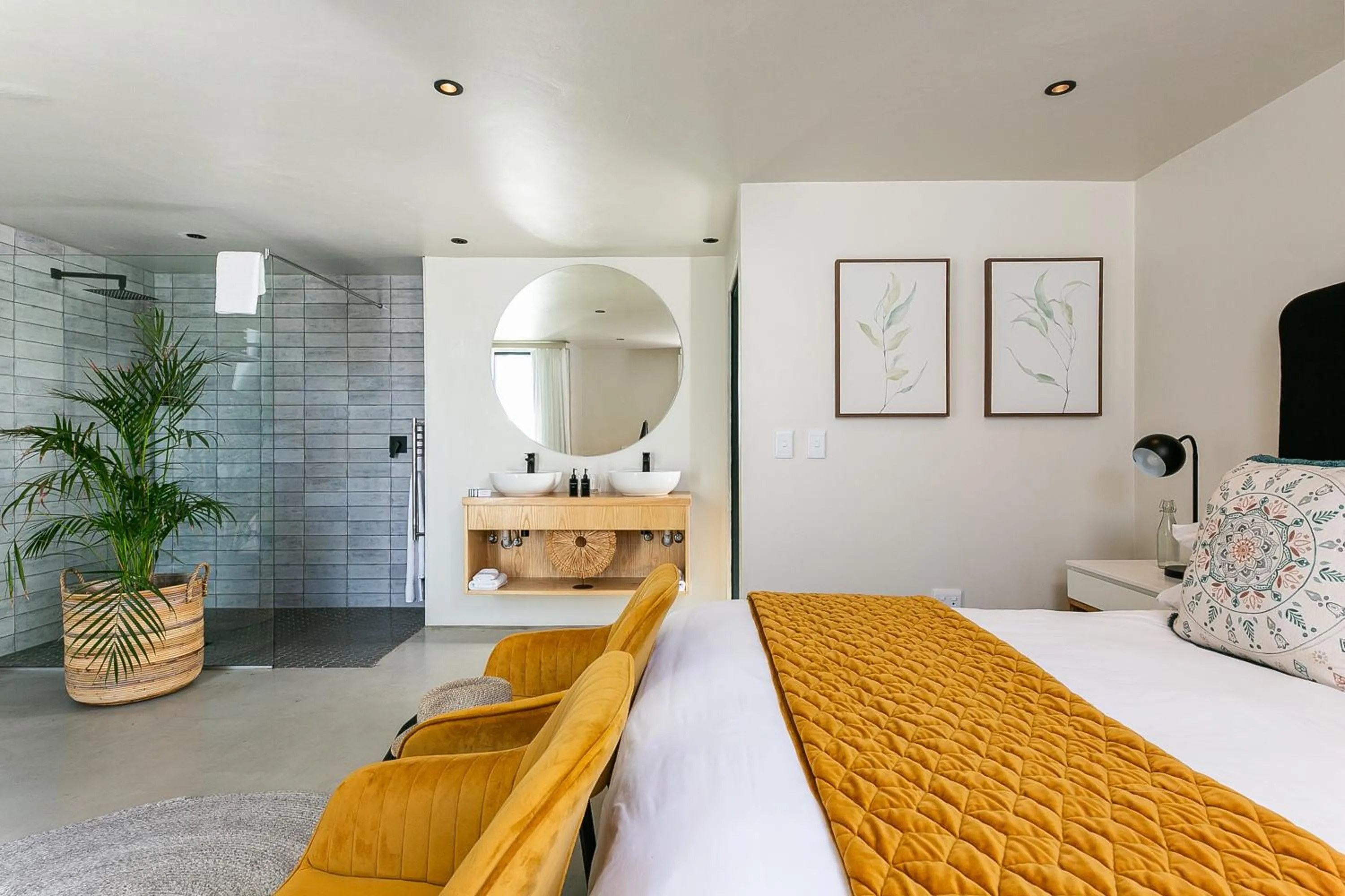Bathroom, Bed in Abalone Hotel & Villas