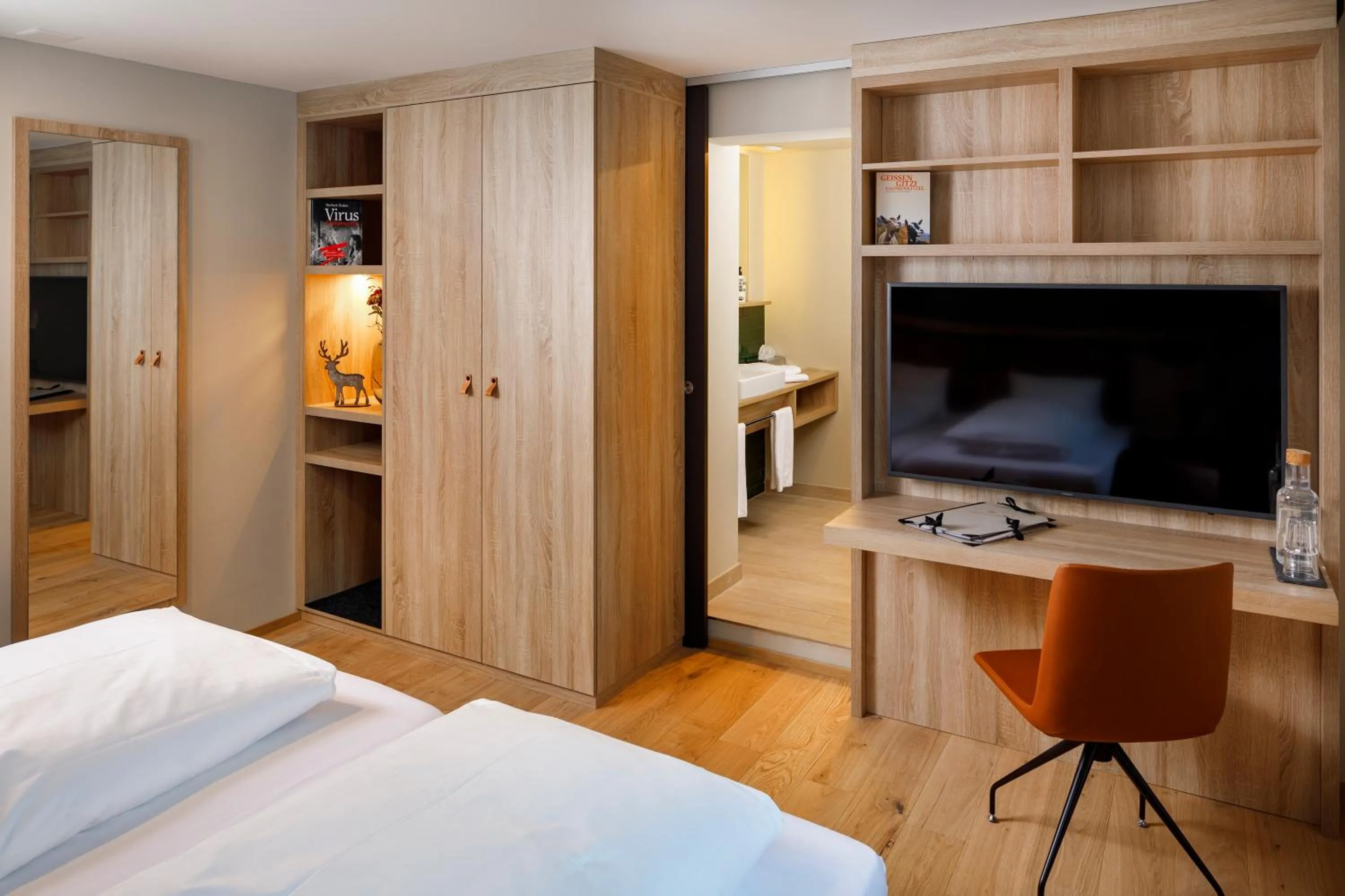 Photo of the whole room, Bed in Hotel Hirschen Wildhaus