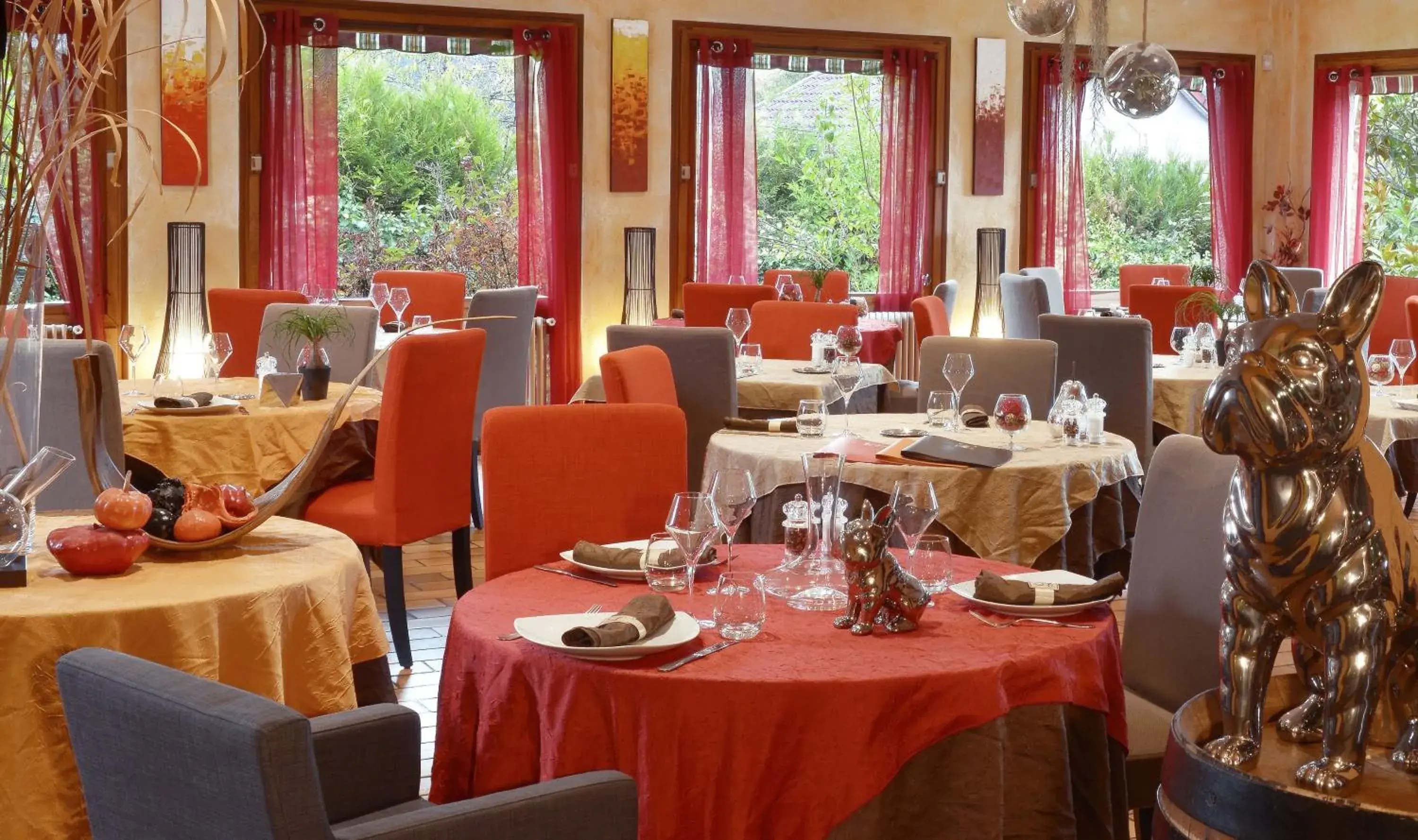Restaurant/places to eat in Logis Hotel Le Prieure Restaurant/places to eat in Logis Hotel Le Prieure