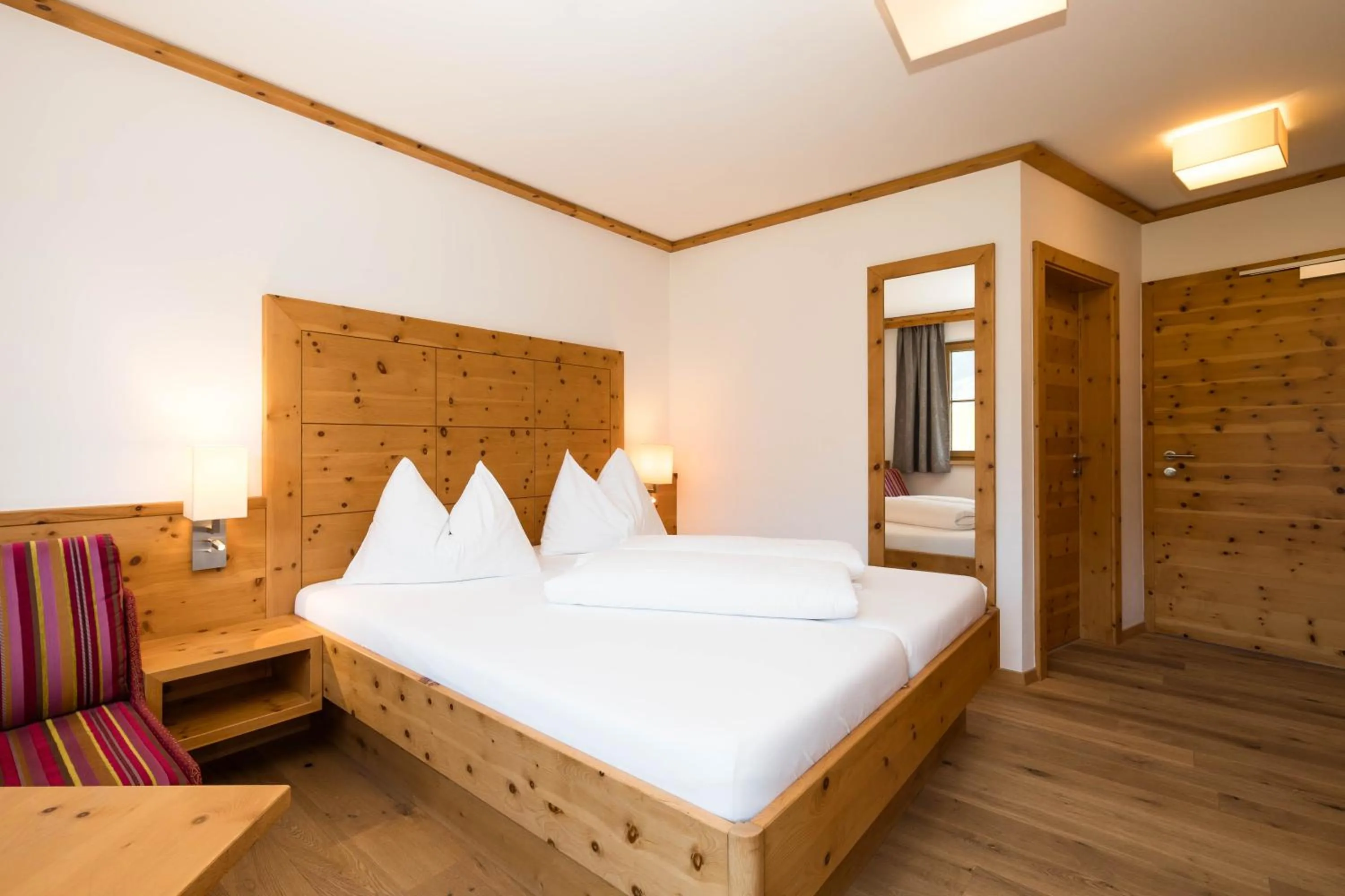 Bed in Berghotel Alpenklang