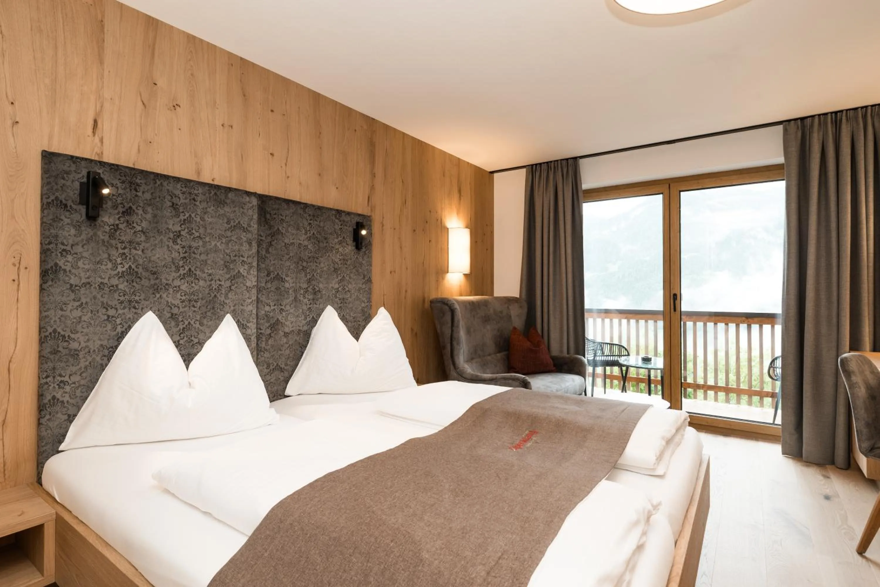 Bed in Berghotel Alpenklang
