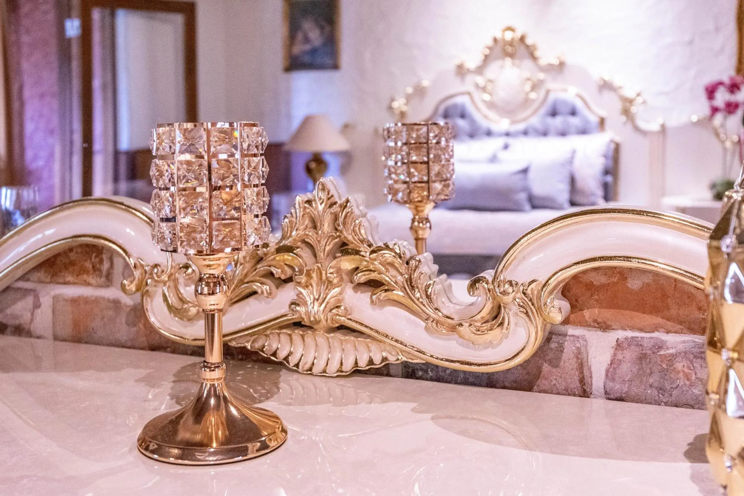 Decorative detail, Bed in Hansa Hotel