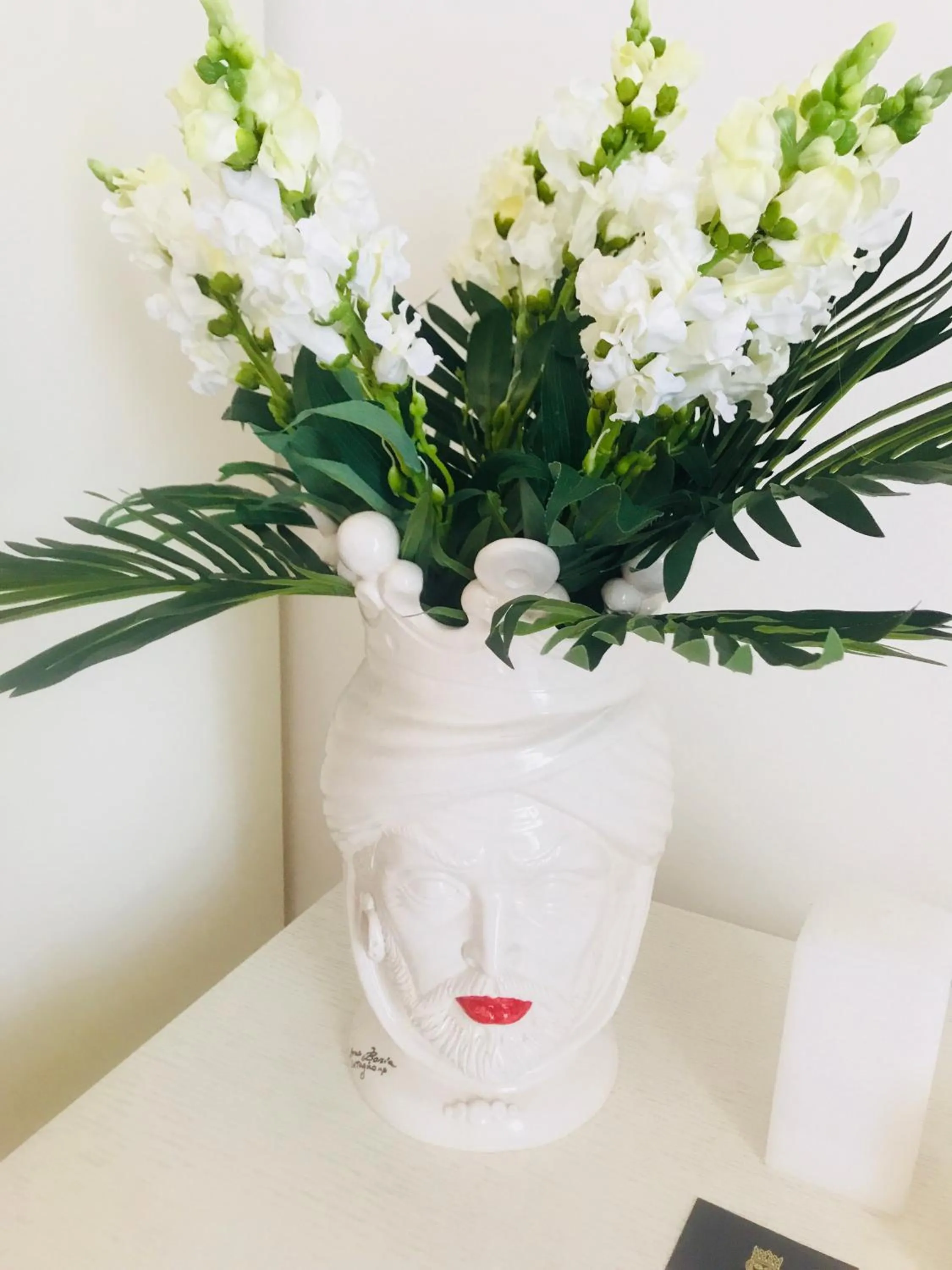 Decorative detail in Santuzza Art Hotel Catania