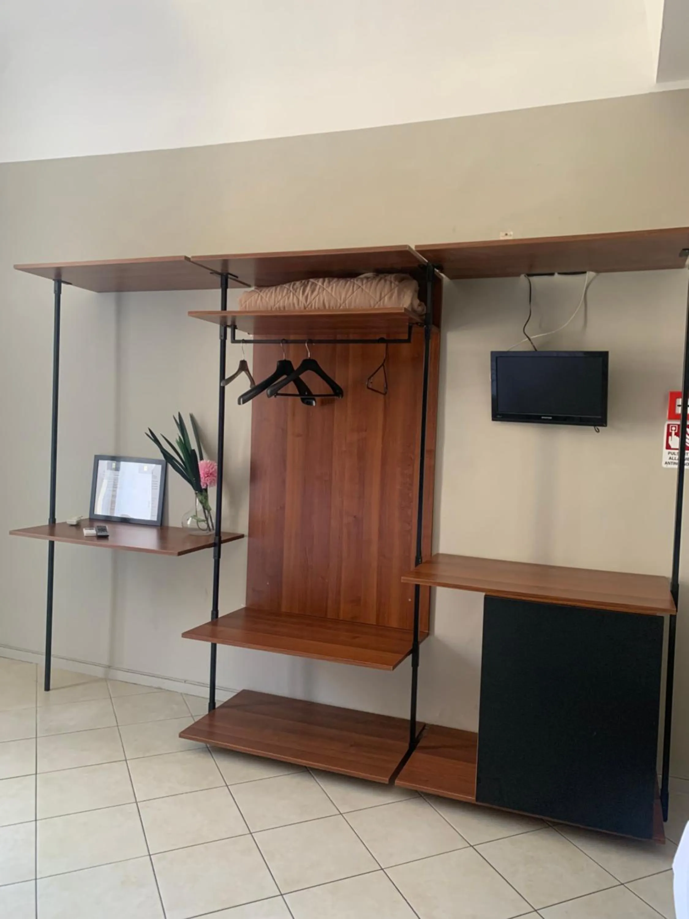 TV and multimedia in Santuzza Art Hotel Catania