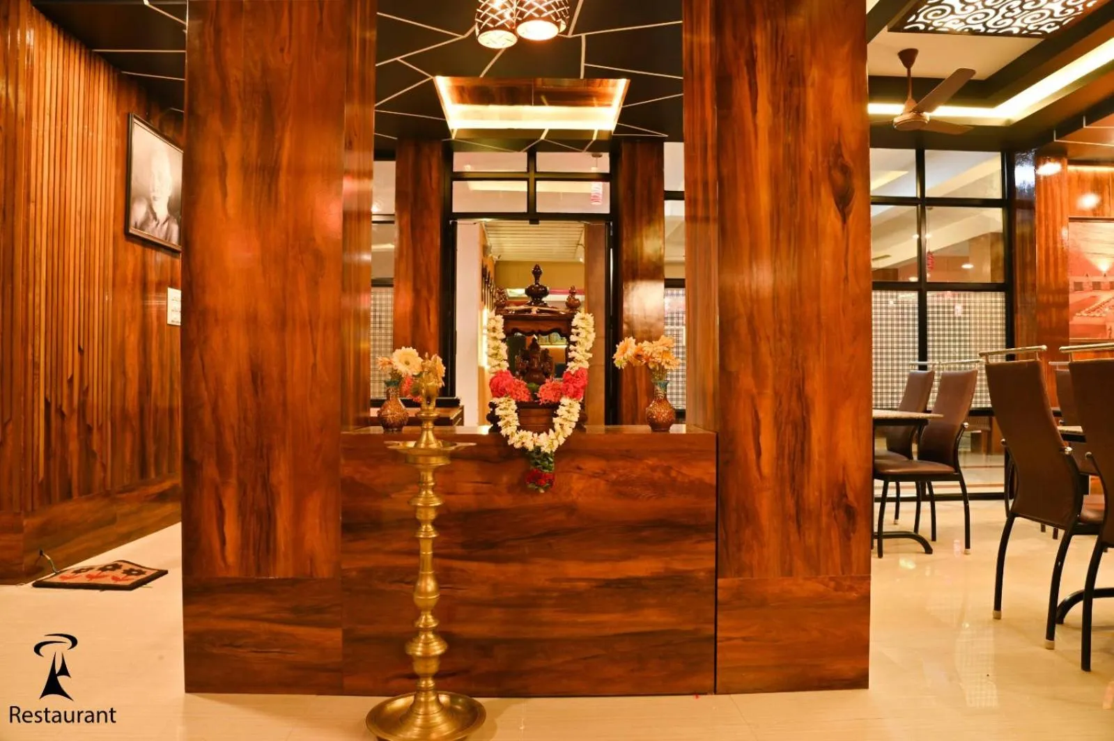 Restaurant/places to eat in HOTEL THIRD EYE by RAMANA TOWERS