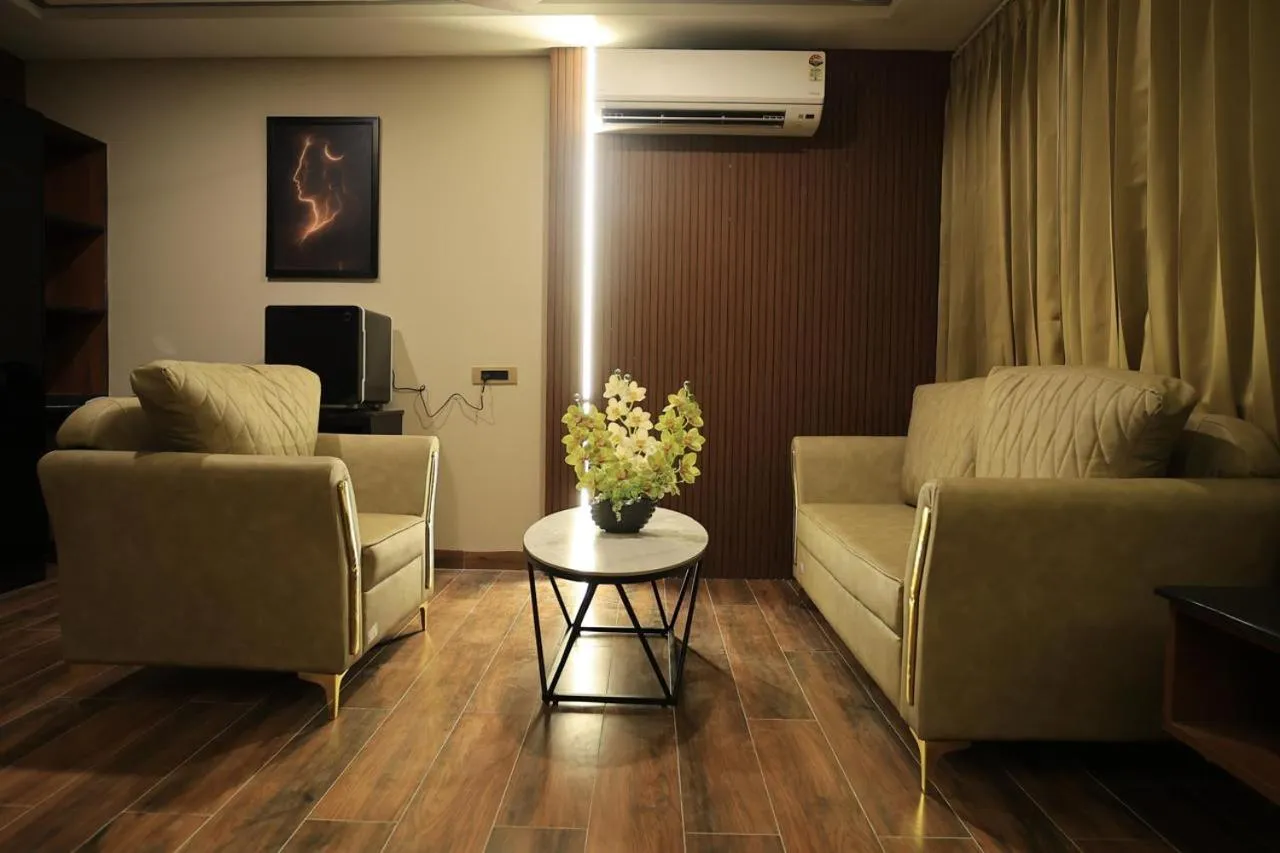 HOTEL THIRD EYE by RAMANA TOWERS