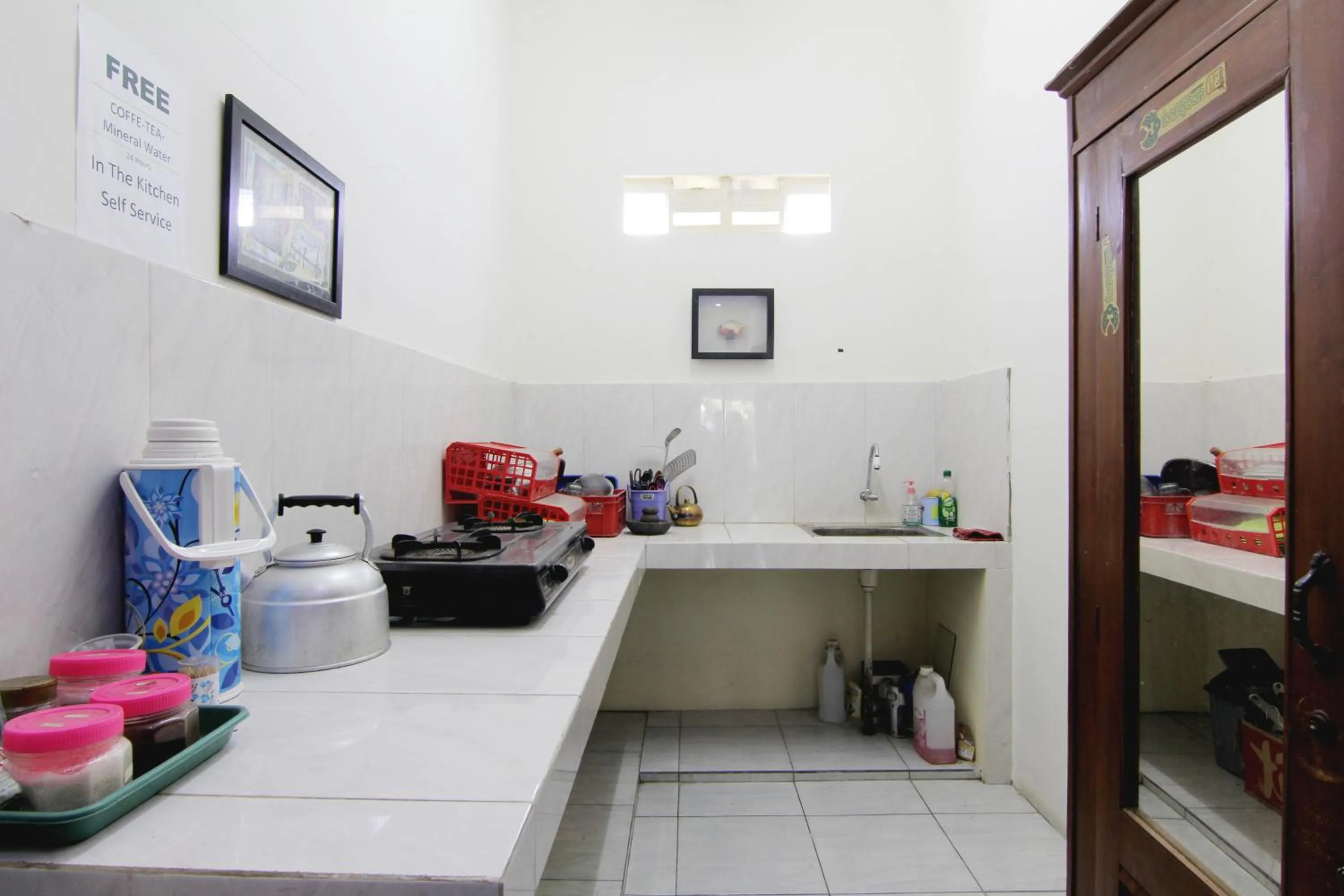 Communal kitchen in Tiga Dua Homestay